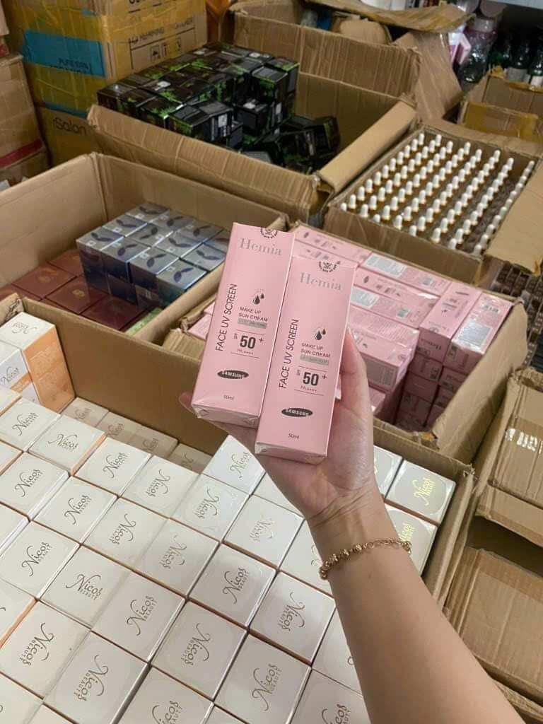 KEM CHỐNG NẮNG NĂNG TÔNG HEMia
