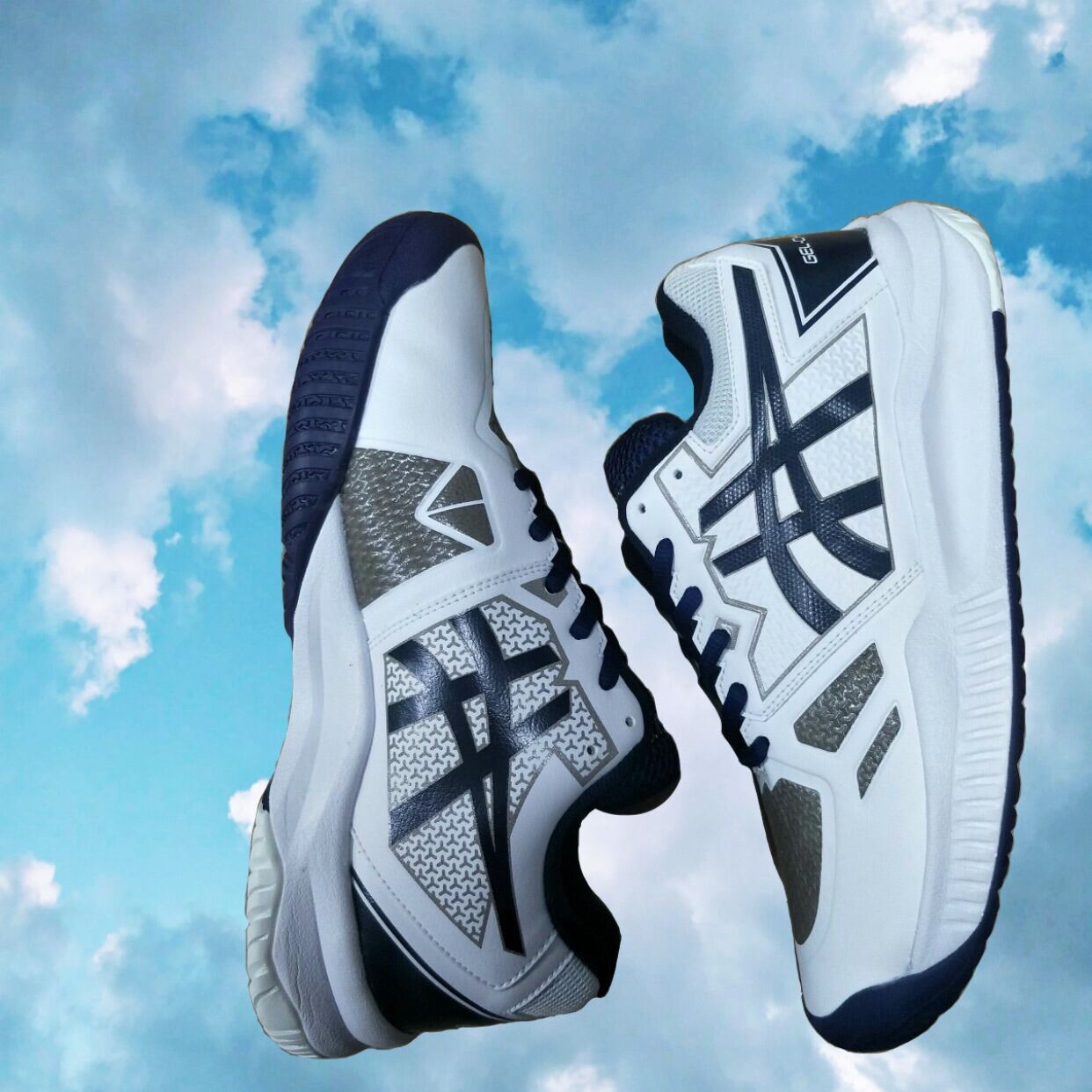 Giày thể thao tennis giảm giá 30%+vớ
