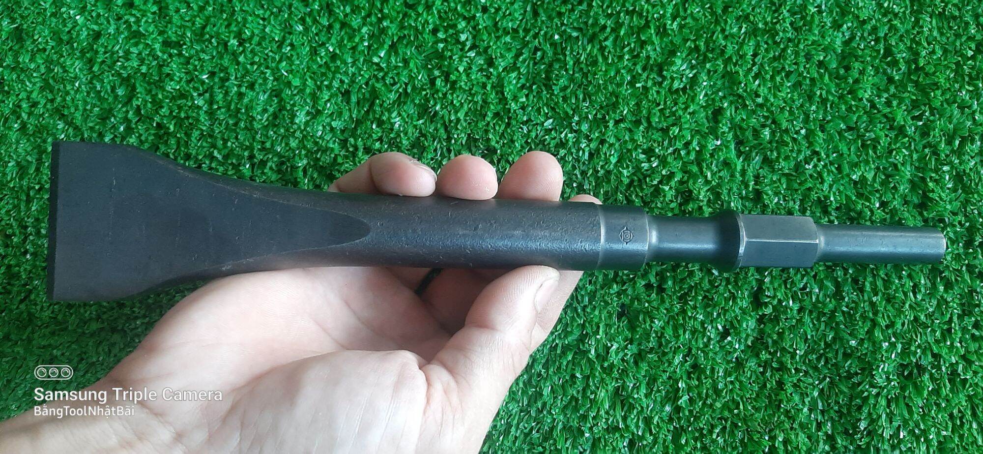 Đục dẹt bê tông hitachi nhật bãi