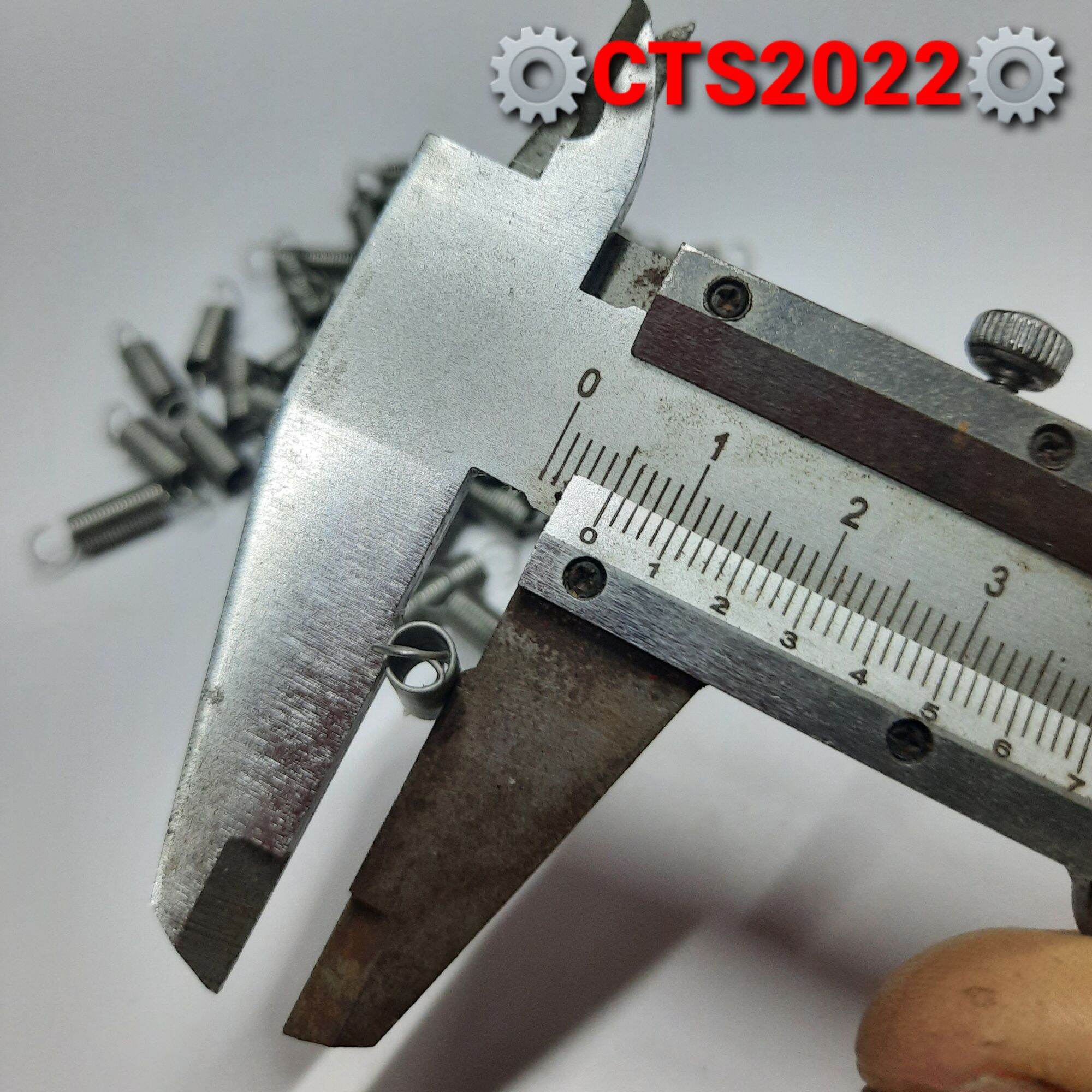 Lò xo kéo inox phi 5mm sợi 0.5mm dài 20mm