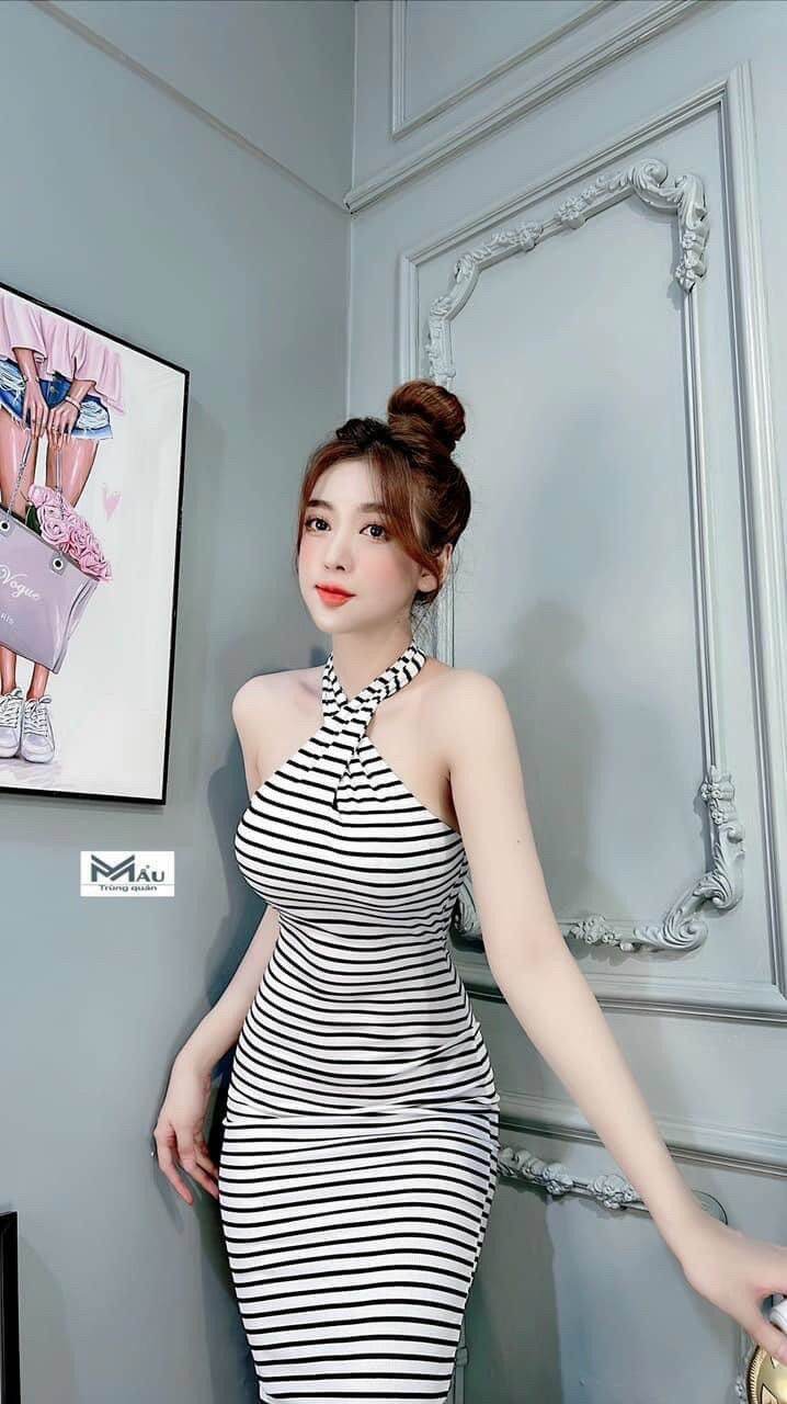 Đầm body học mới đầm hở lưng dây vòng cổ form 47kg