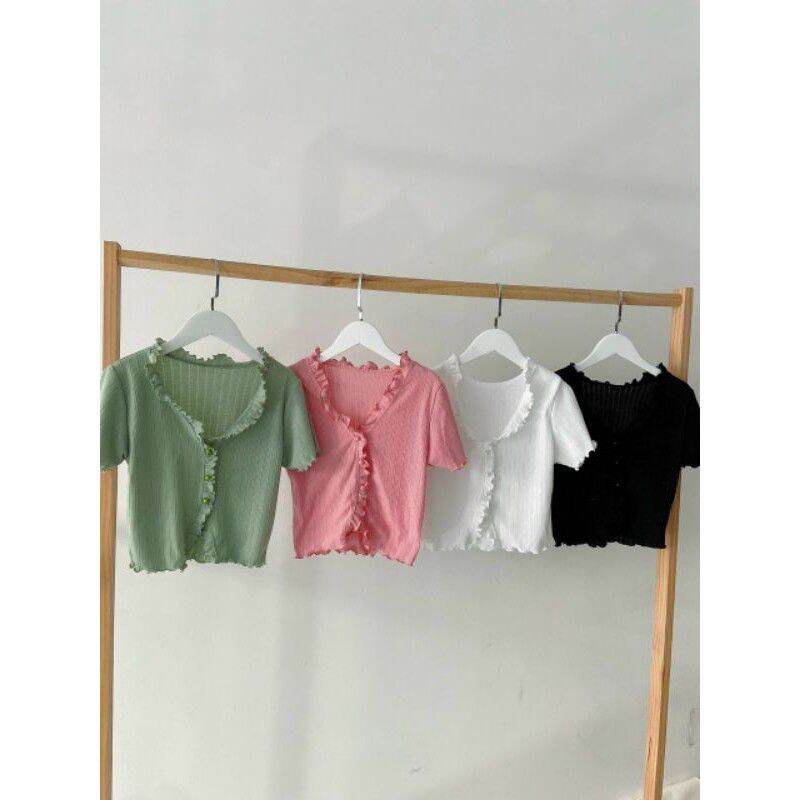 Áo Thun Gân Croptop  Viền Bèo 3 Nút