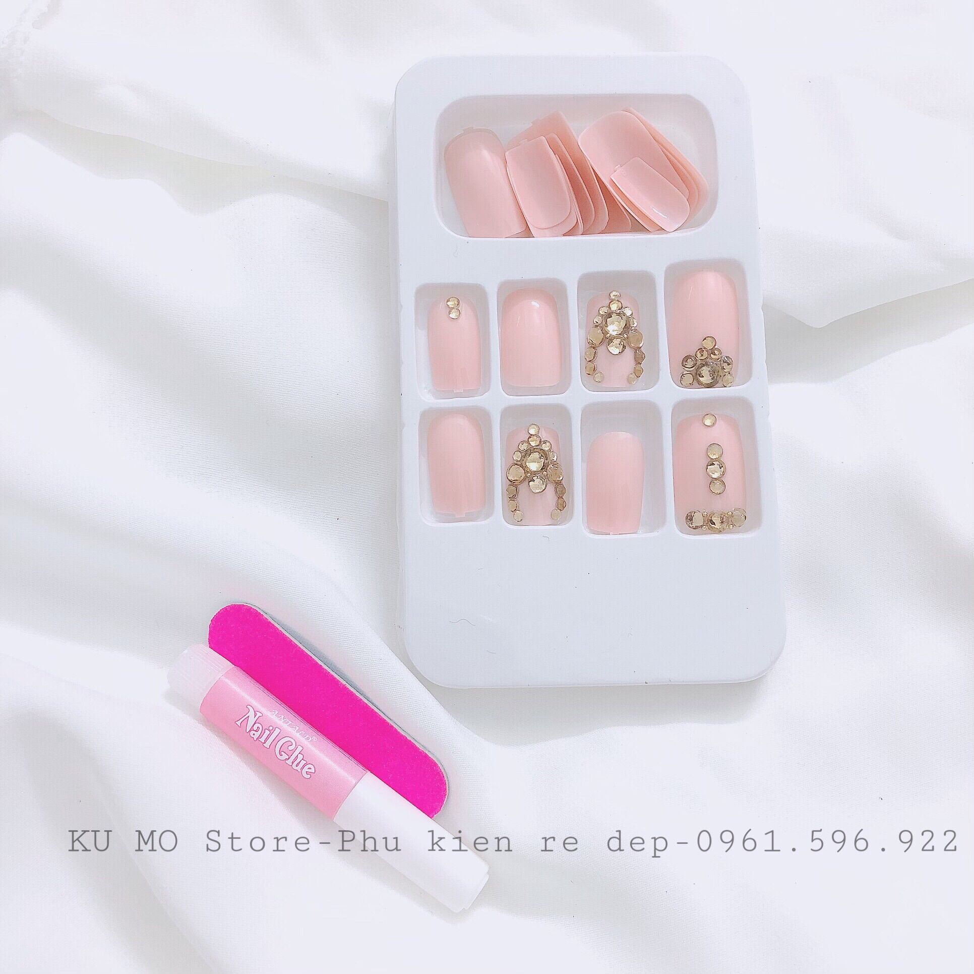 Móng giả màu nude