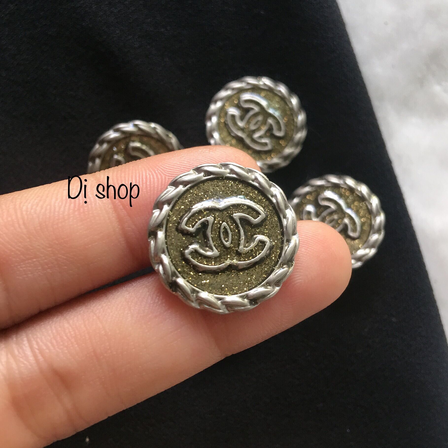 (N027) 1 NÚT KIM LOẠI THƯƠNG HIỆU SIZE 2cm