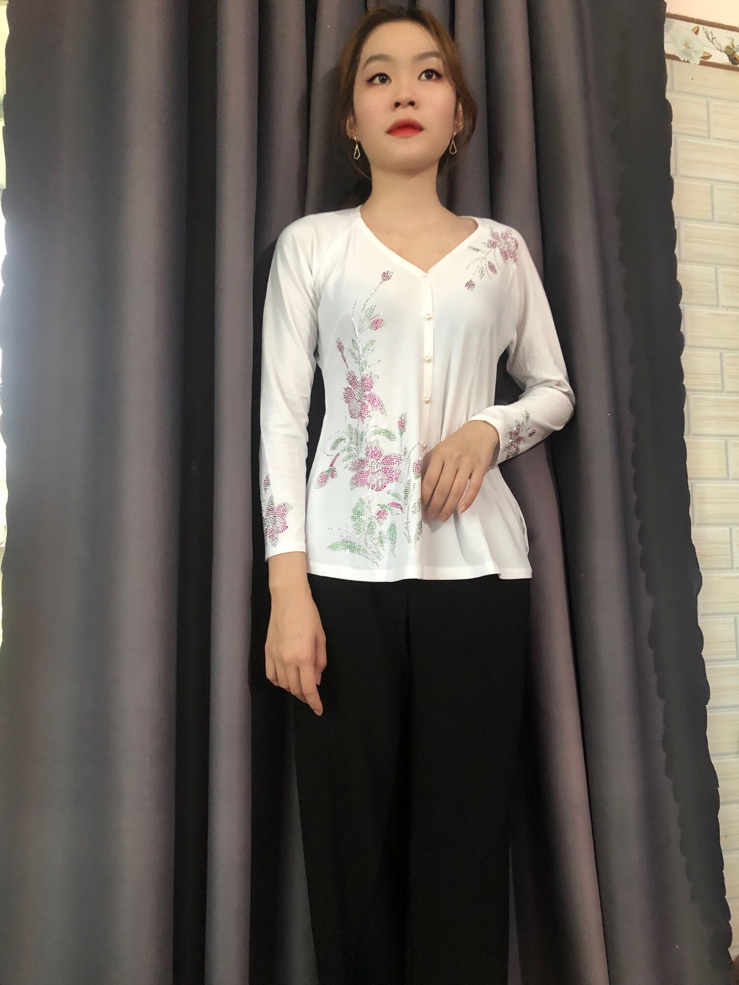 Áo bà ba ép đá -áo lẻ không kèm quần