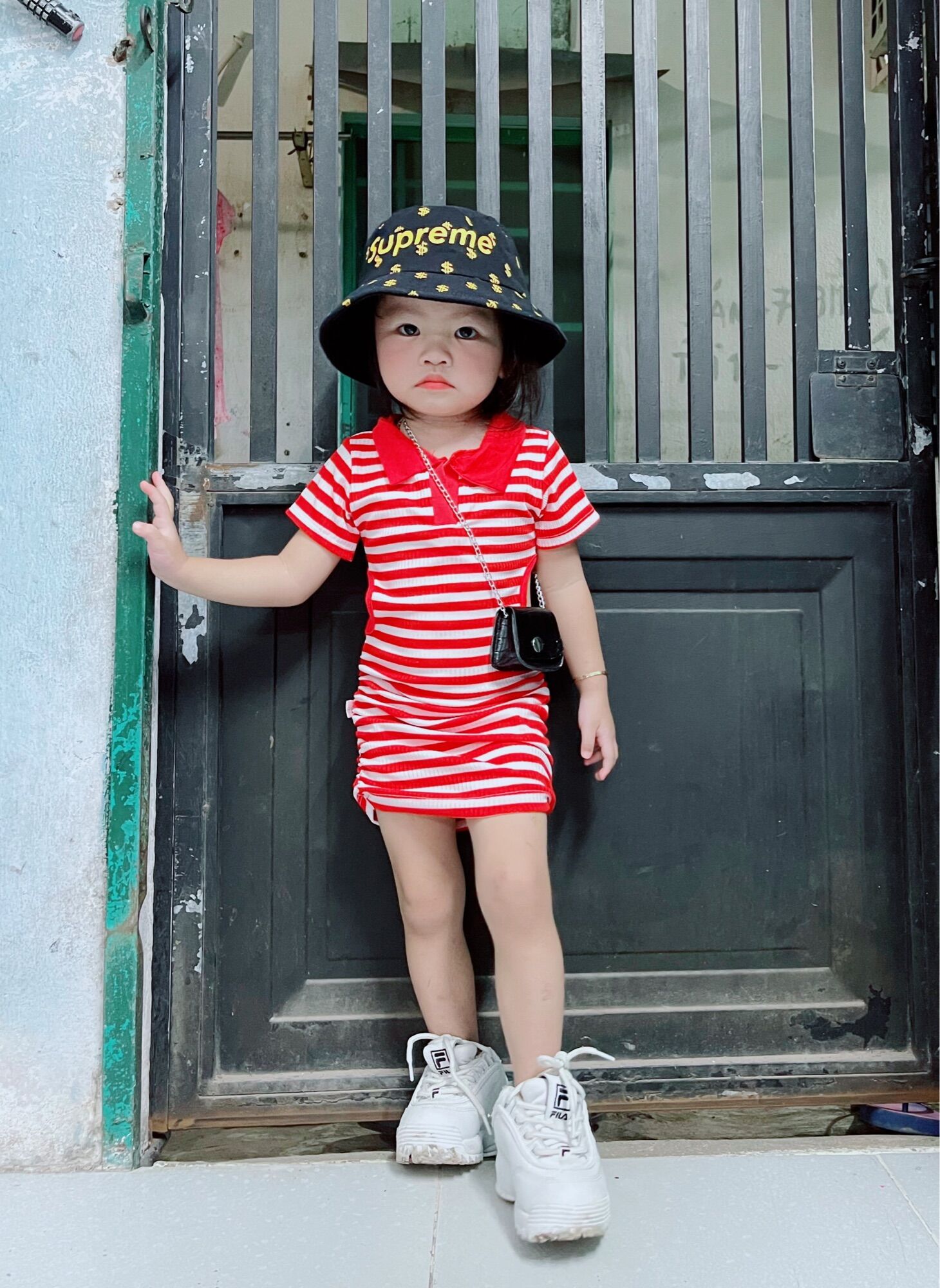 Đầm Body Sọc Đỏ Và Đen Cho Bé Gái