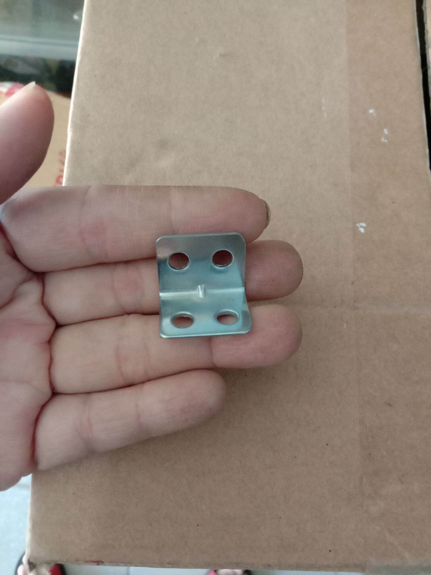 1 bịch ke góc vuông 2f(1b=100c)