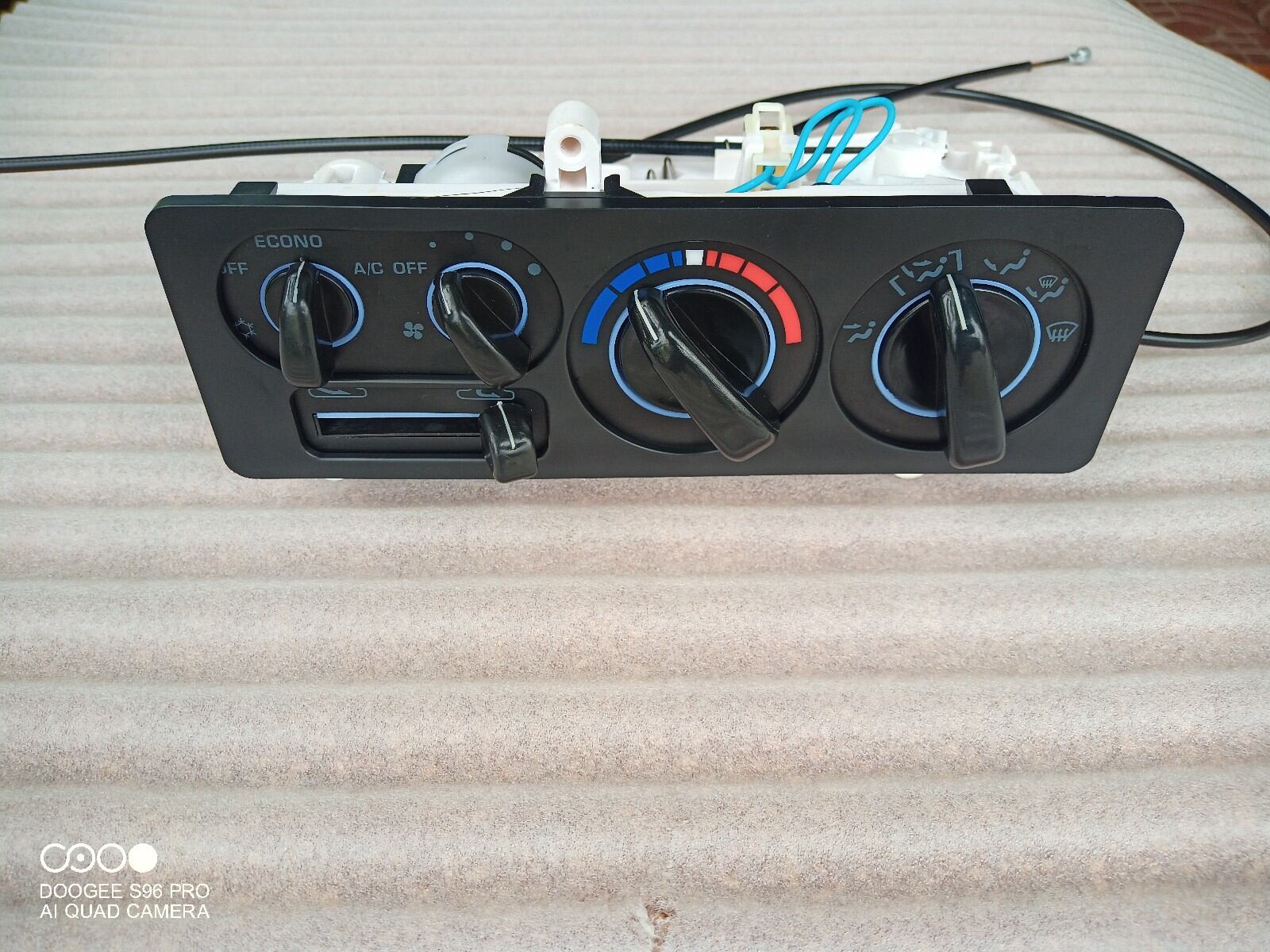 Bộ công tắc điều khiển điều hòa nhiệt độ trước pajero v31 v32 v33 v43 mb657317