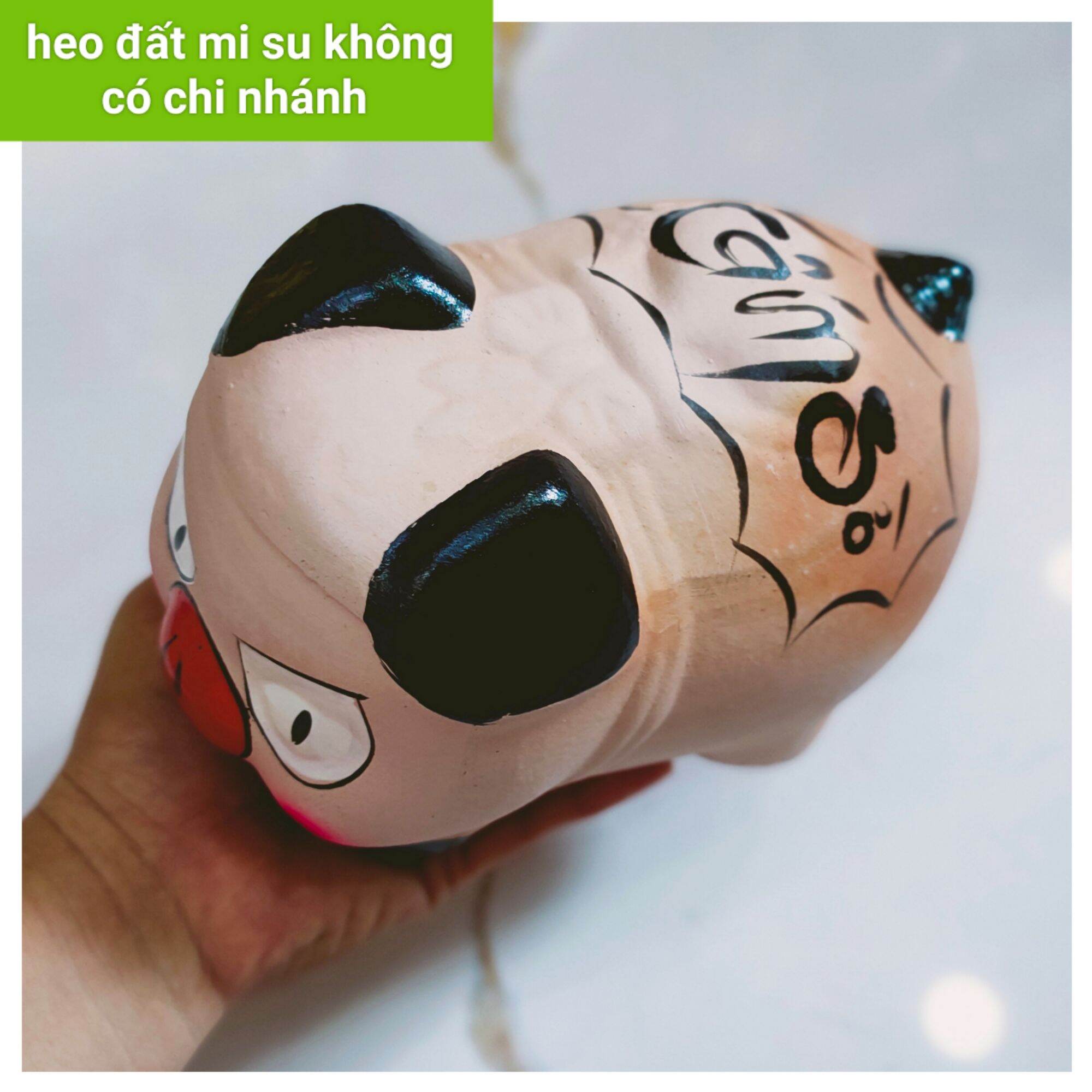 Heo đất tiết kiệm hình heo có chữ cấm sờ