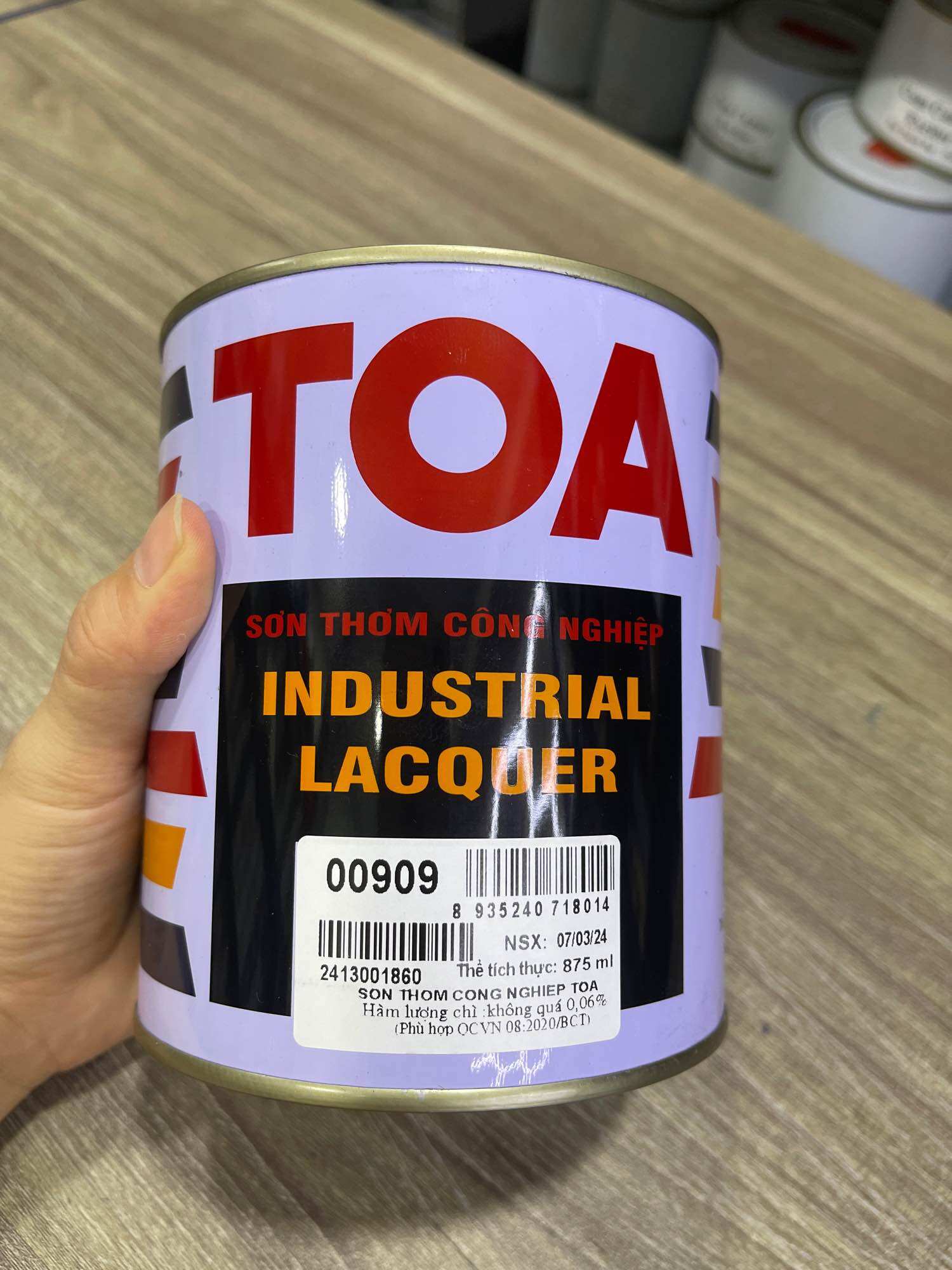 Sơn Toa 909( Bạc). Đóng lon 1kg(sơn oto-xe máy)