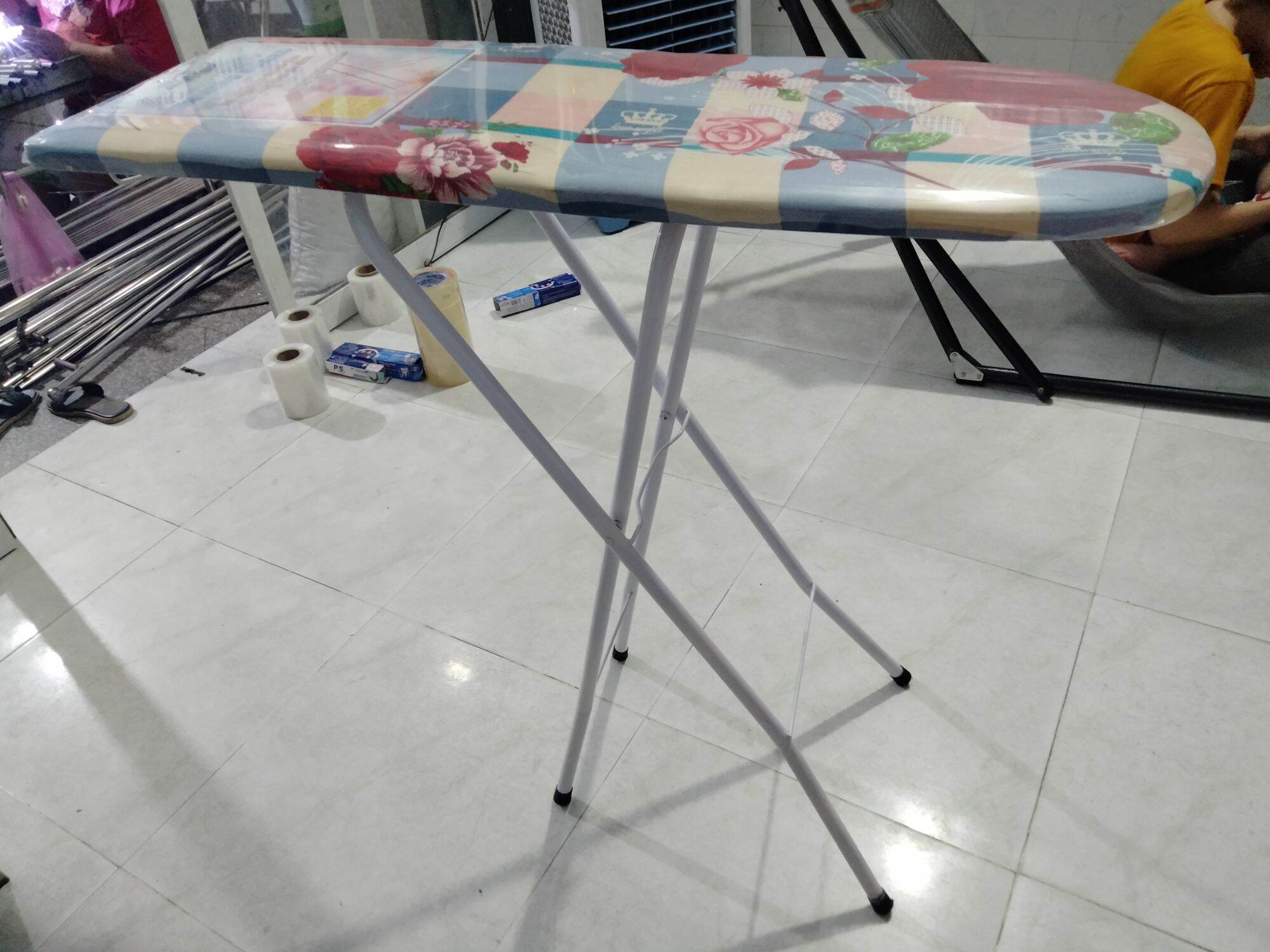 Bàn ủi đồ dạng đứng