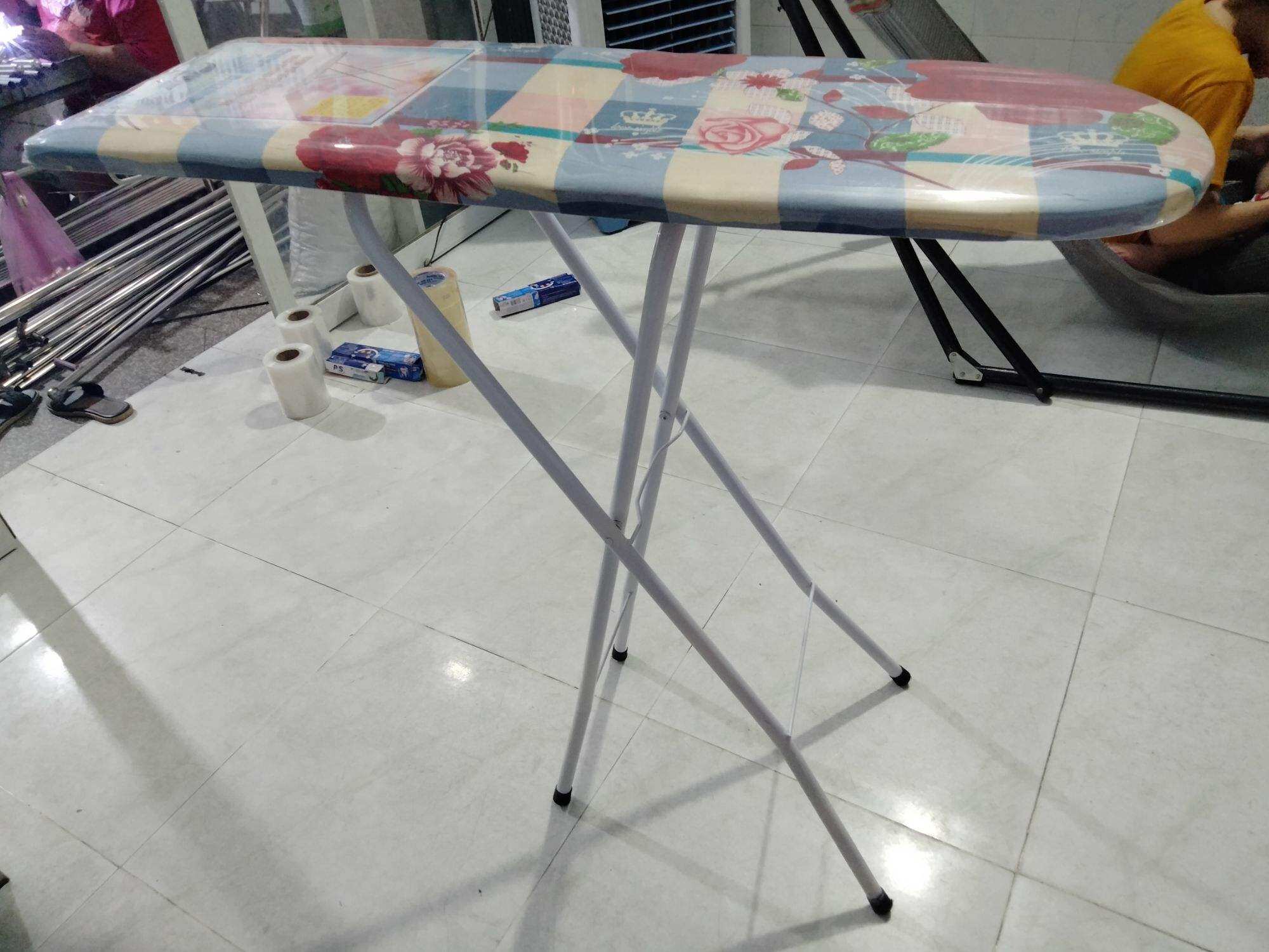 Bàn ủi đồ dạng đứng