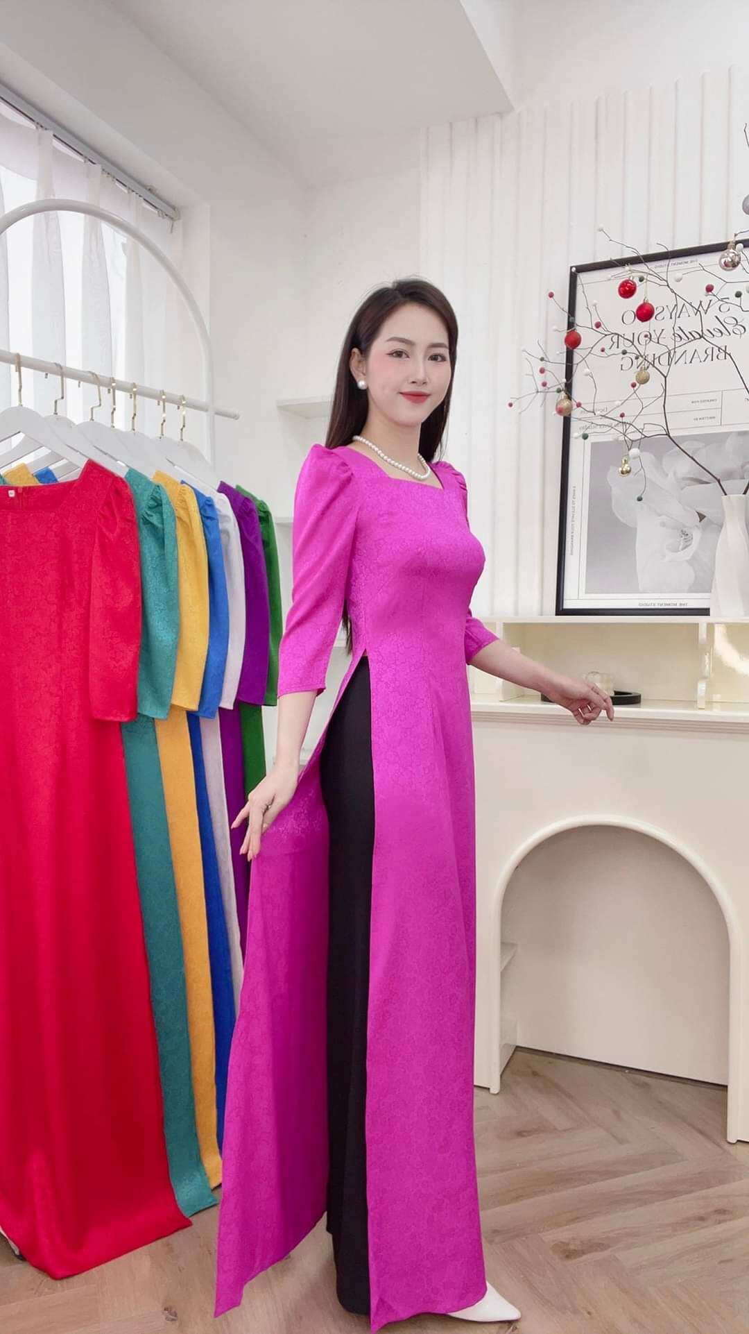 Áo dài gấm vàng lẻ size ( chỉ có áo )