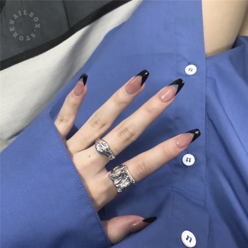 Nailbox thiết kế theo yêu cầu- khách nhắn tin shop hướng dẫn đo móng nhé M61