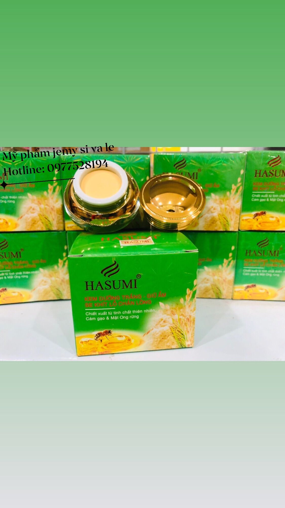 Kem dưỡng trắng da- giữ ẩm- se khit lo chân lông Hasumi