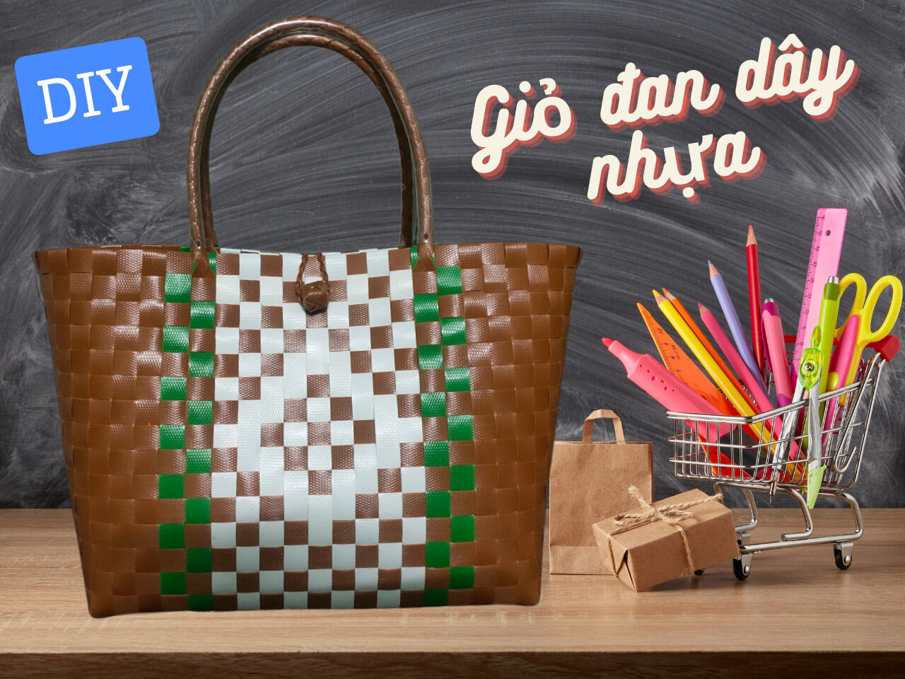 Giỏ đan dây nhựa, giỏ đan tay, túi xách nữ màu nâu trắng, làn, giỏ xách