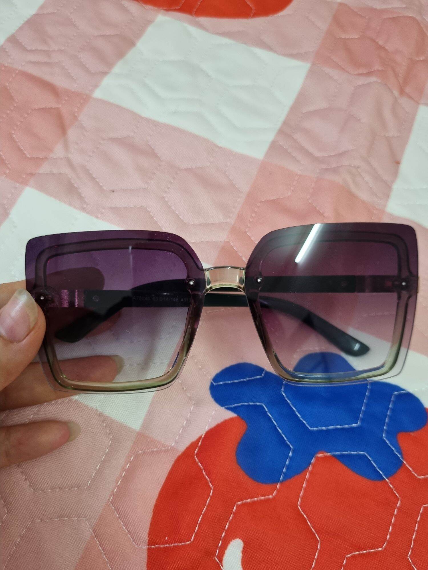 Kính gucci nữ chống nắng hàng đẹp