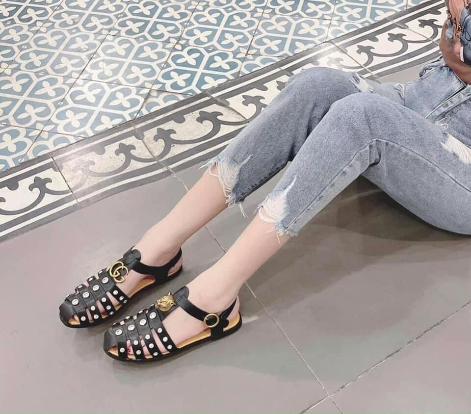 Sandal rọ Gucci