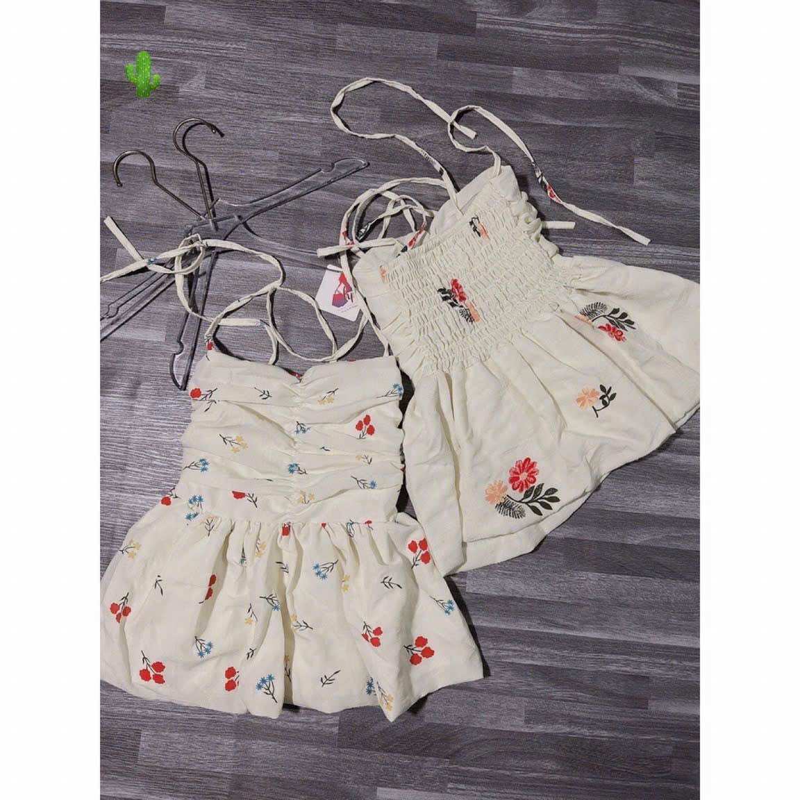 Ảnh thật áo yếm peplum hoa cỏ mùa xuân Pc