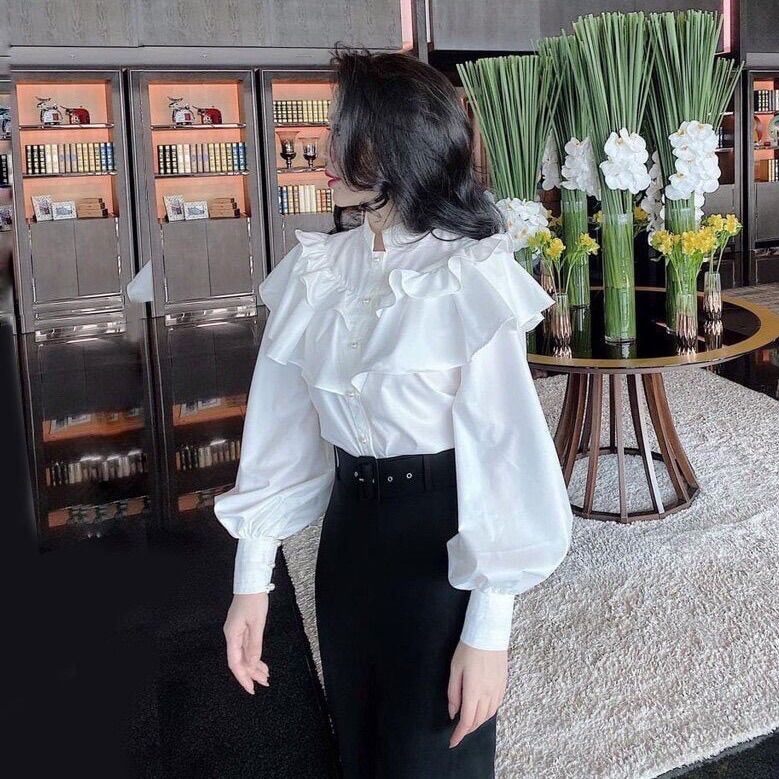 Áo sơ mi trắng cổ trụ bèo tầng