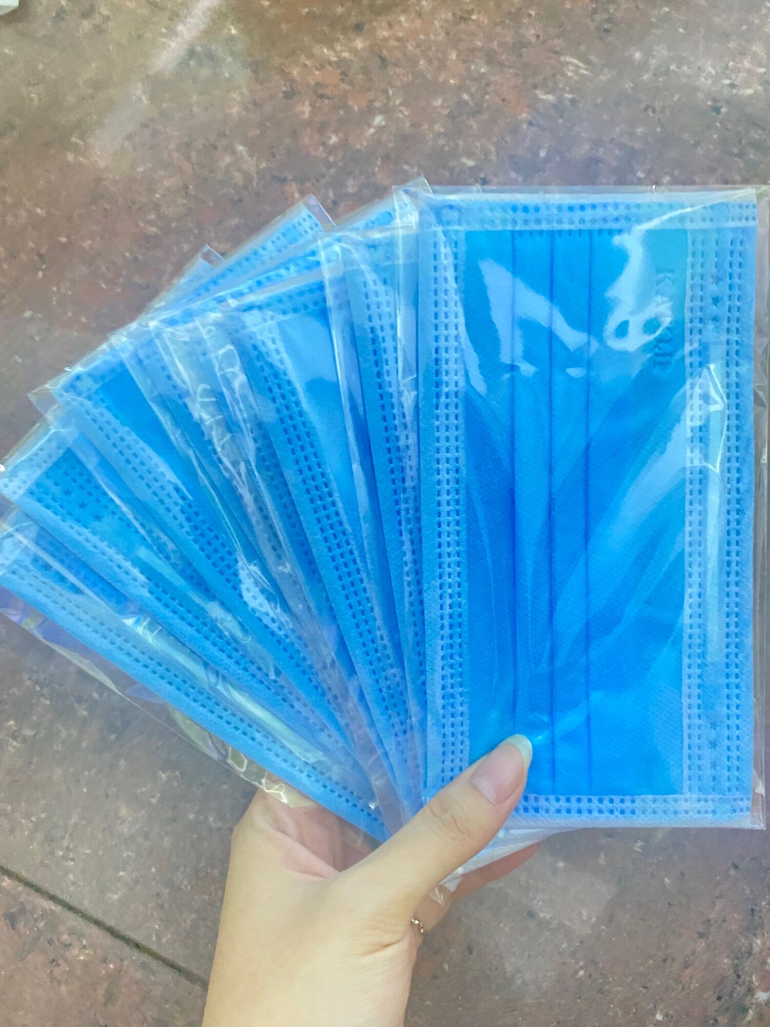 1 Chiếc Khẩu Trang