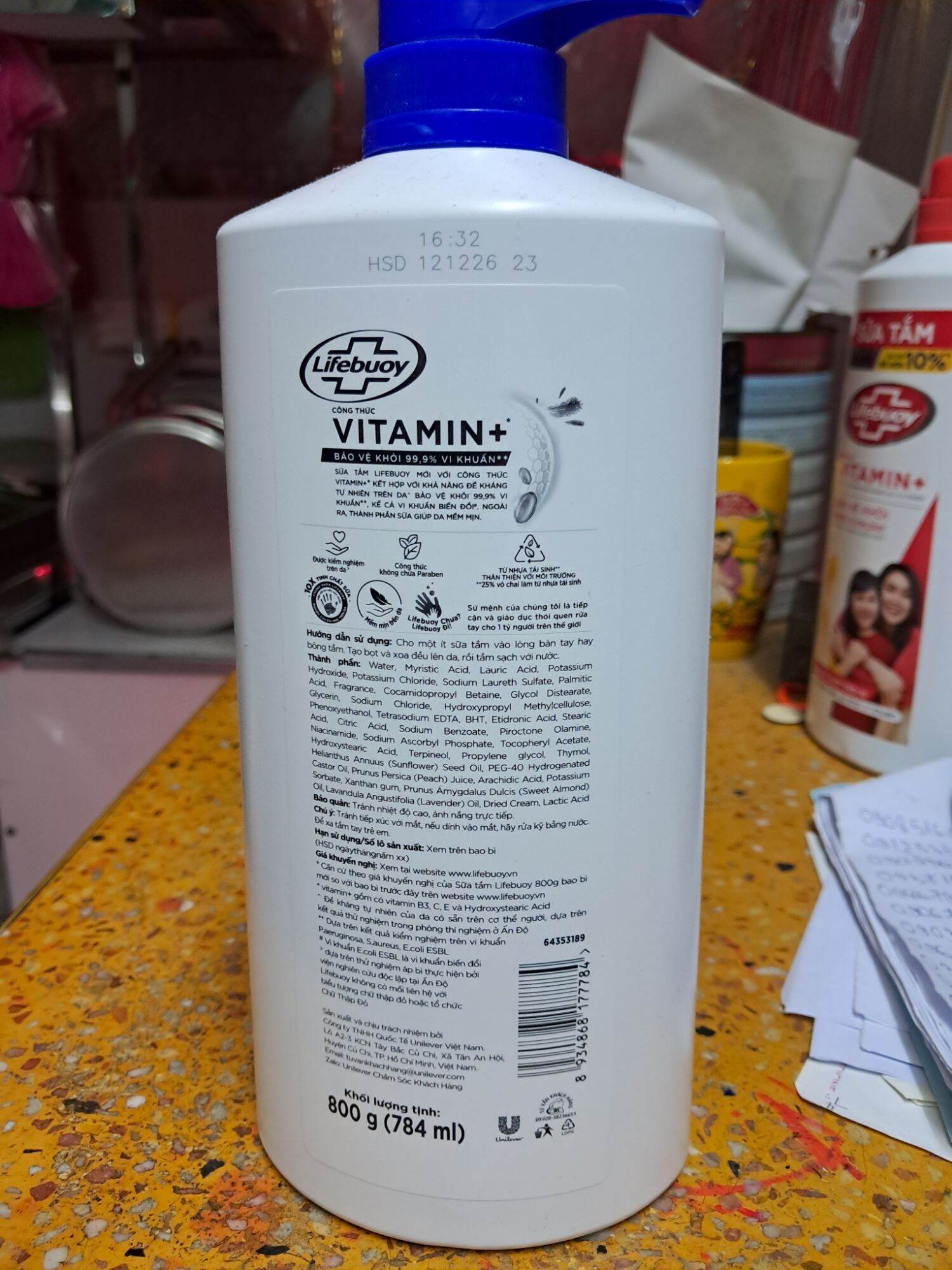 Sữa tắm Lifebuoy vòi chai 800g ( 784ml )