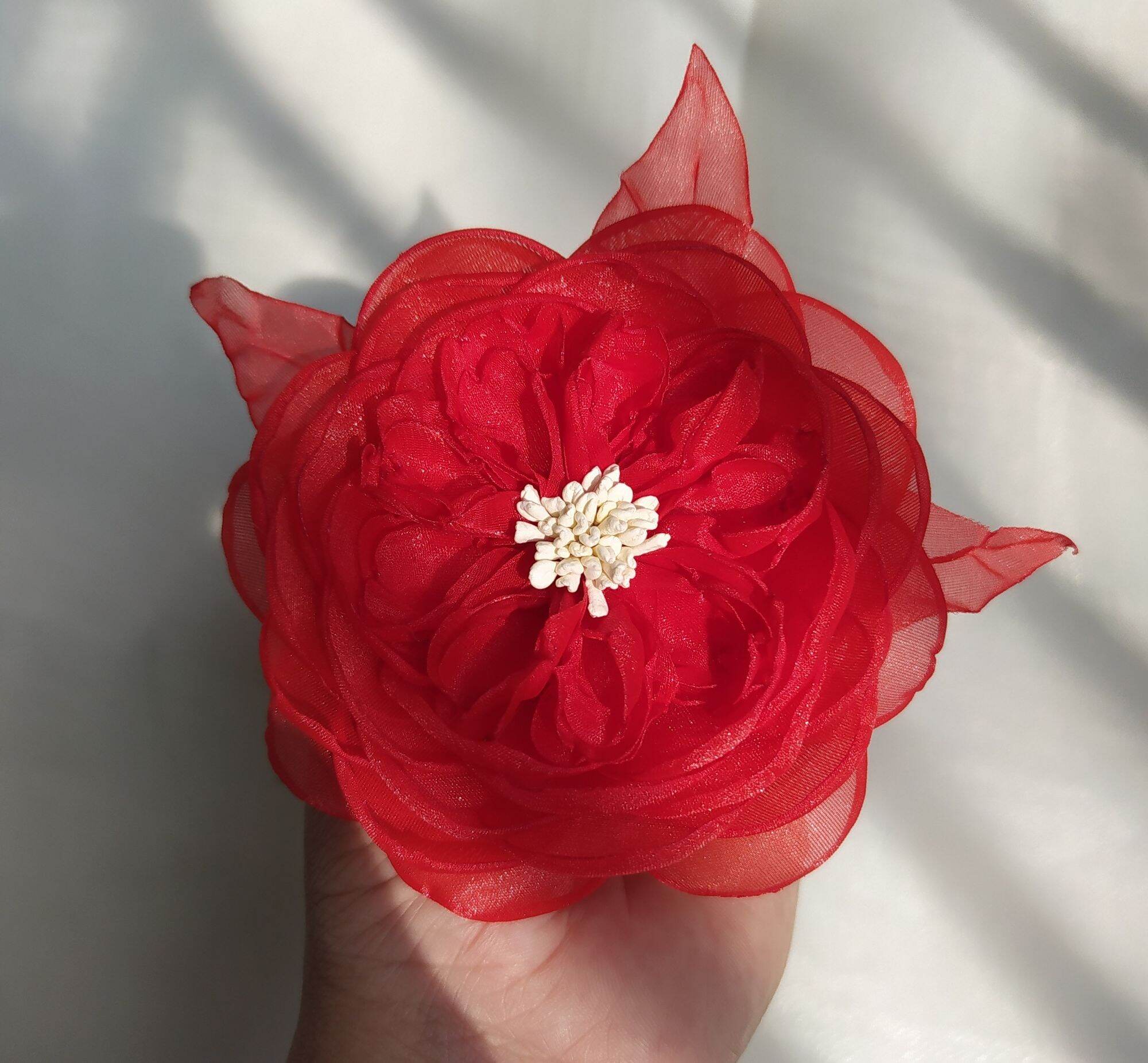 Hoa hồng cài áo handmade Canto màu đỏ