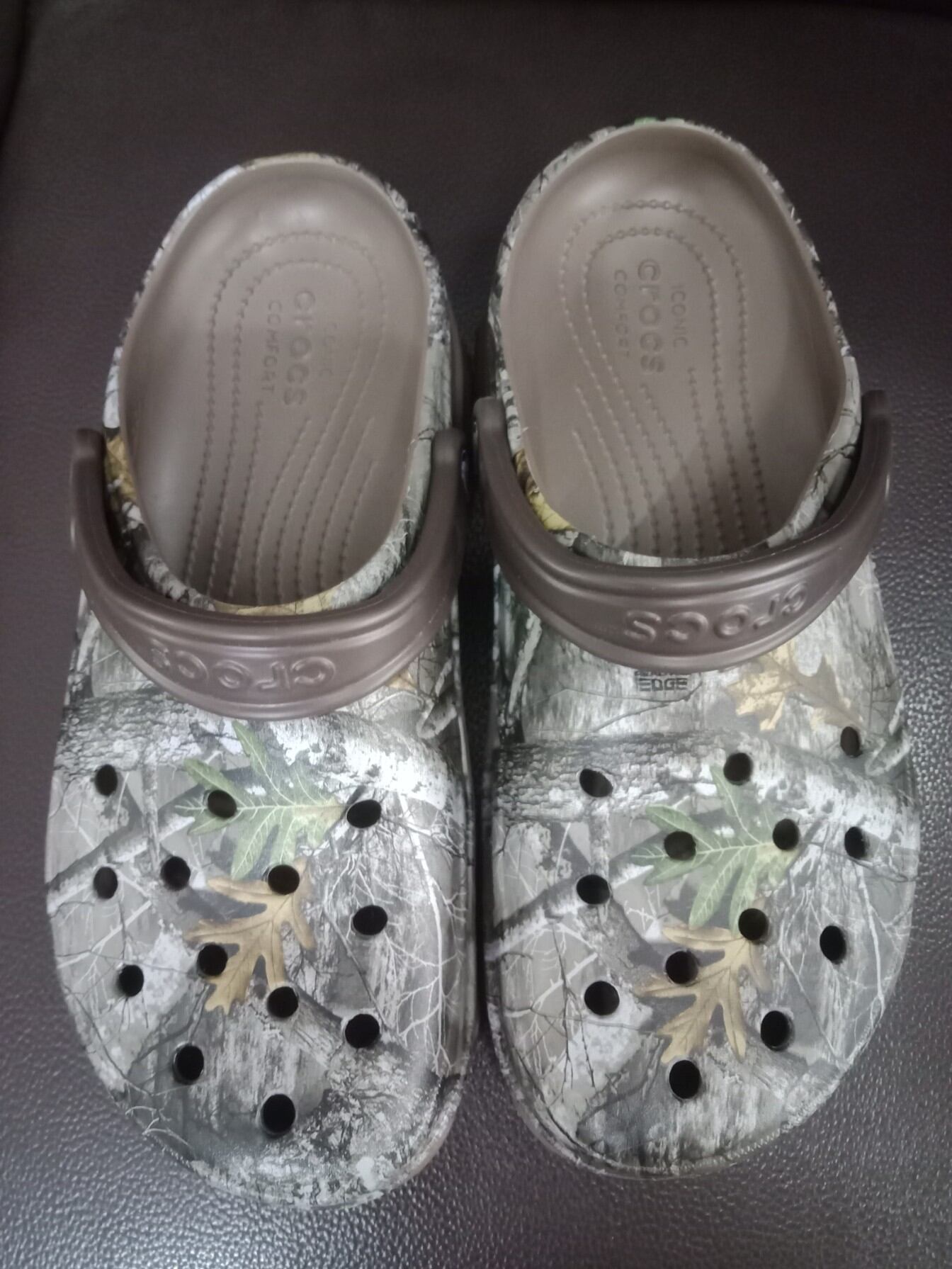 Sục clacssic loang galaxy chính hãng crocs. crocs Ninh