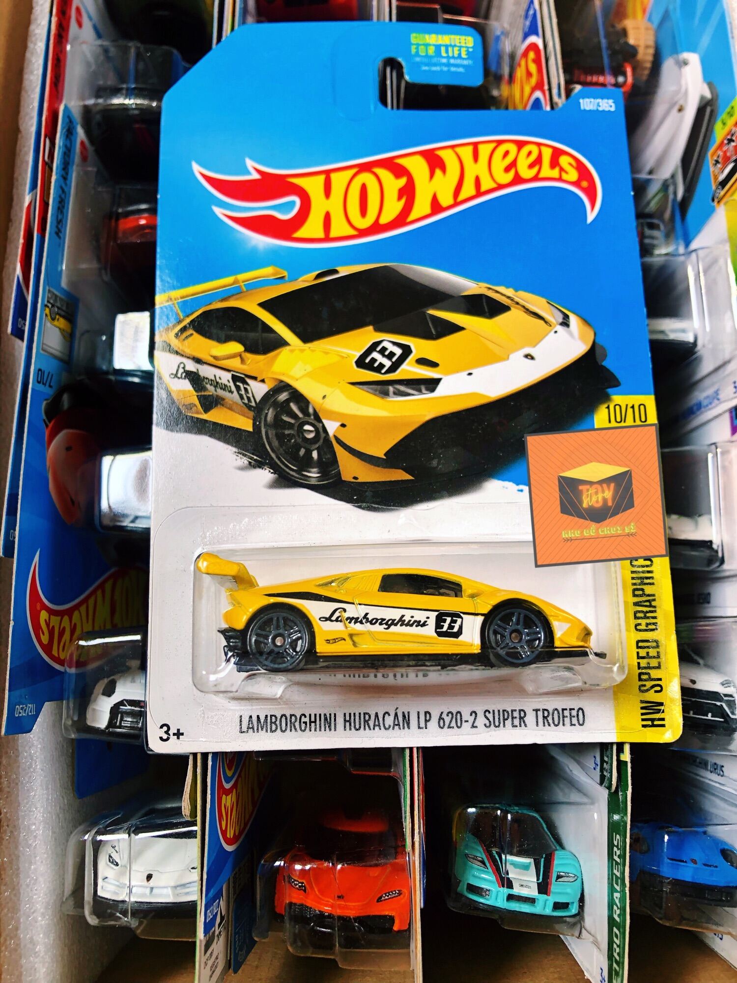 Xe Mô Hình Hot Wheels tỉ lệ 1:64 