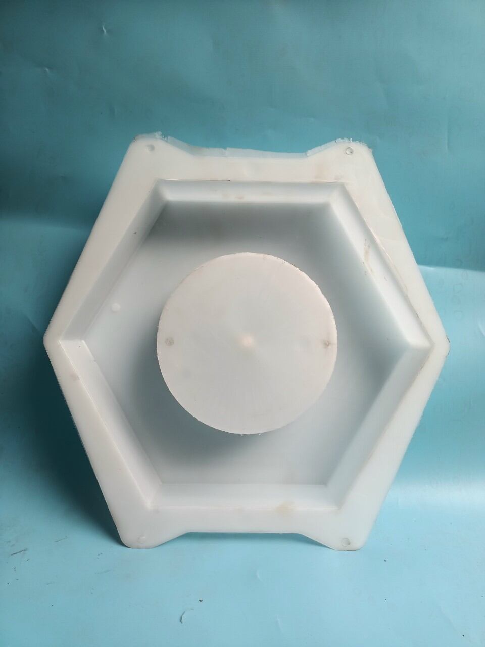 Khuôn chồng cỏ kt 40/40/6cm