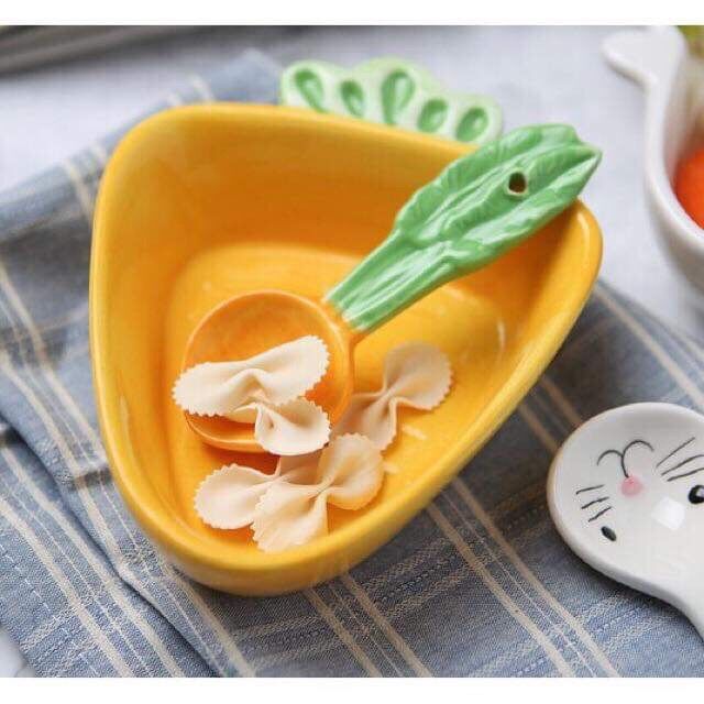 Bát sứ ăn dặm cho bé hình thỏ, cà rốt
