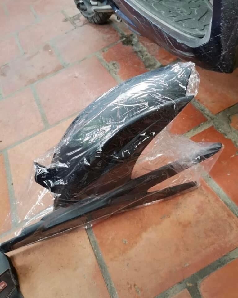 Chắn Bùn Liền Catte che Sên gắn Ex 155