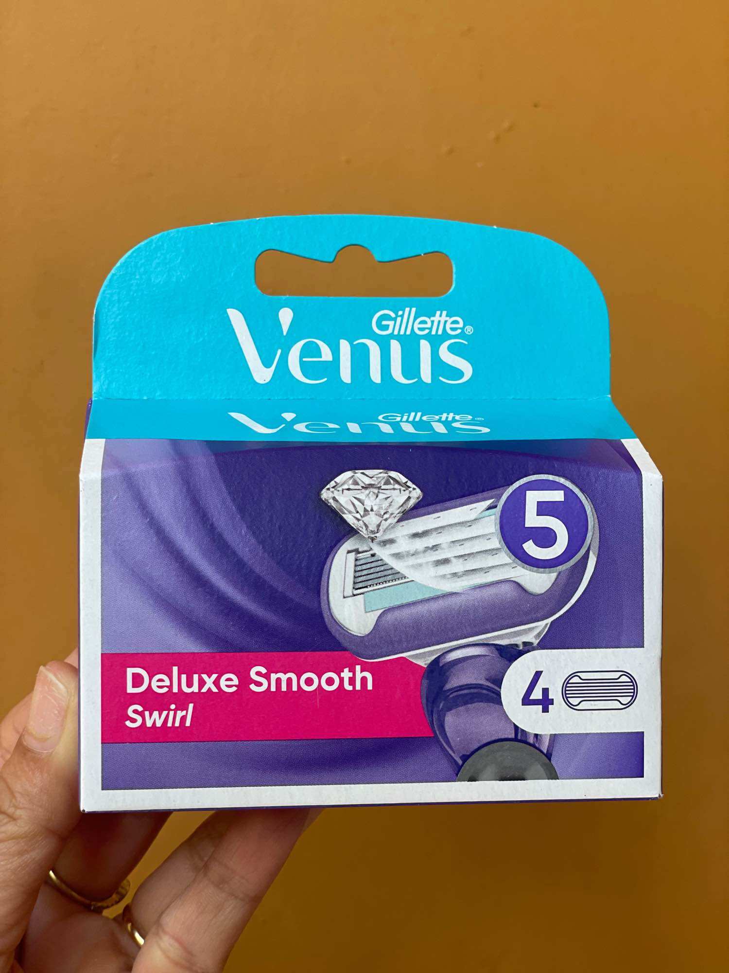   HCM Set 8 Lưỡi dao cạo thay thế Gillette Venus Swirl Made in Germany. 