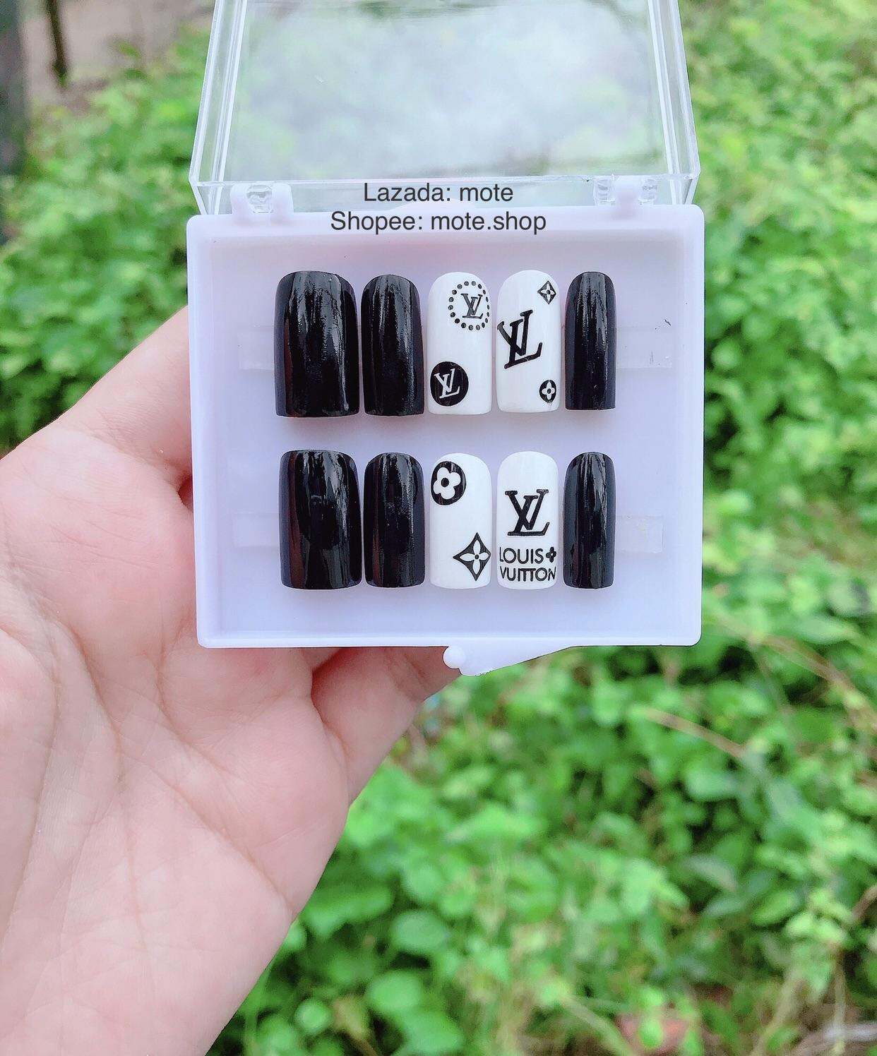 Móng tay úp-Móng úp thiết kế LV đen 3- tặng keo và dũa