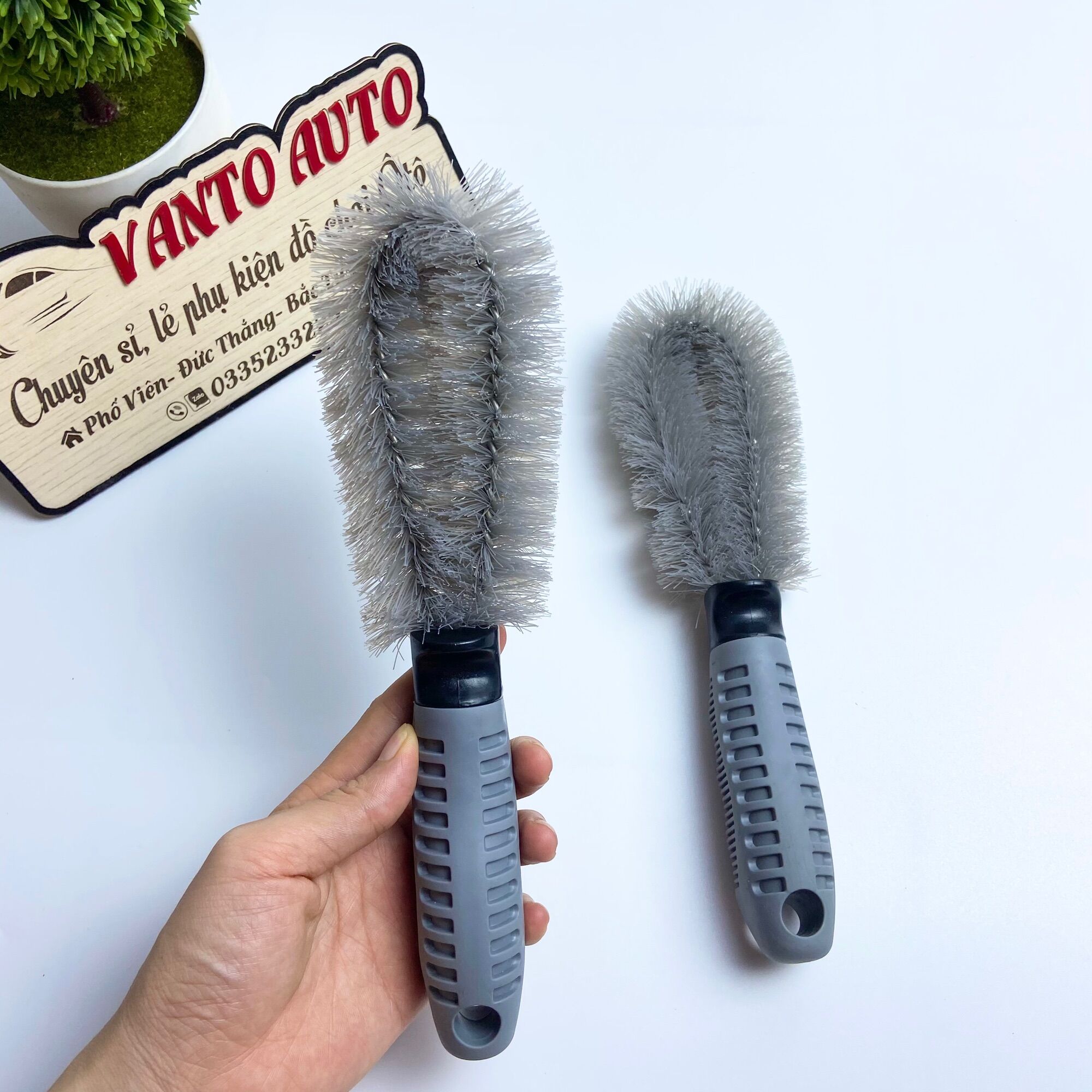 Chổi Cọ Rửa Vành Xe Ô Tô Chuyên Dụng