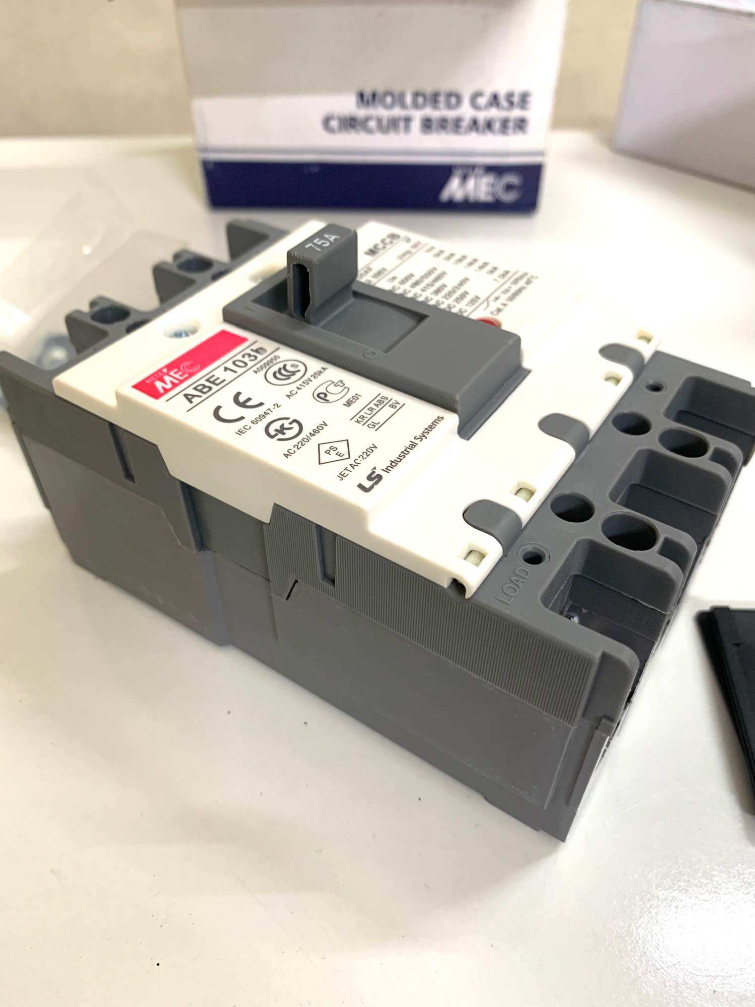 Attomat 3 pha MEC ABE 103b 75a 100a