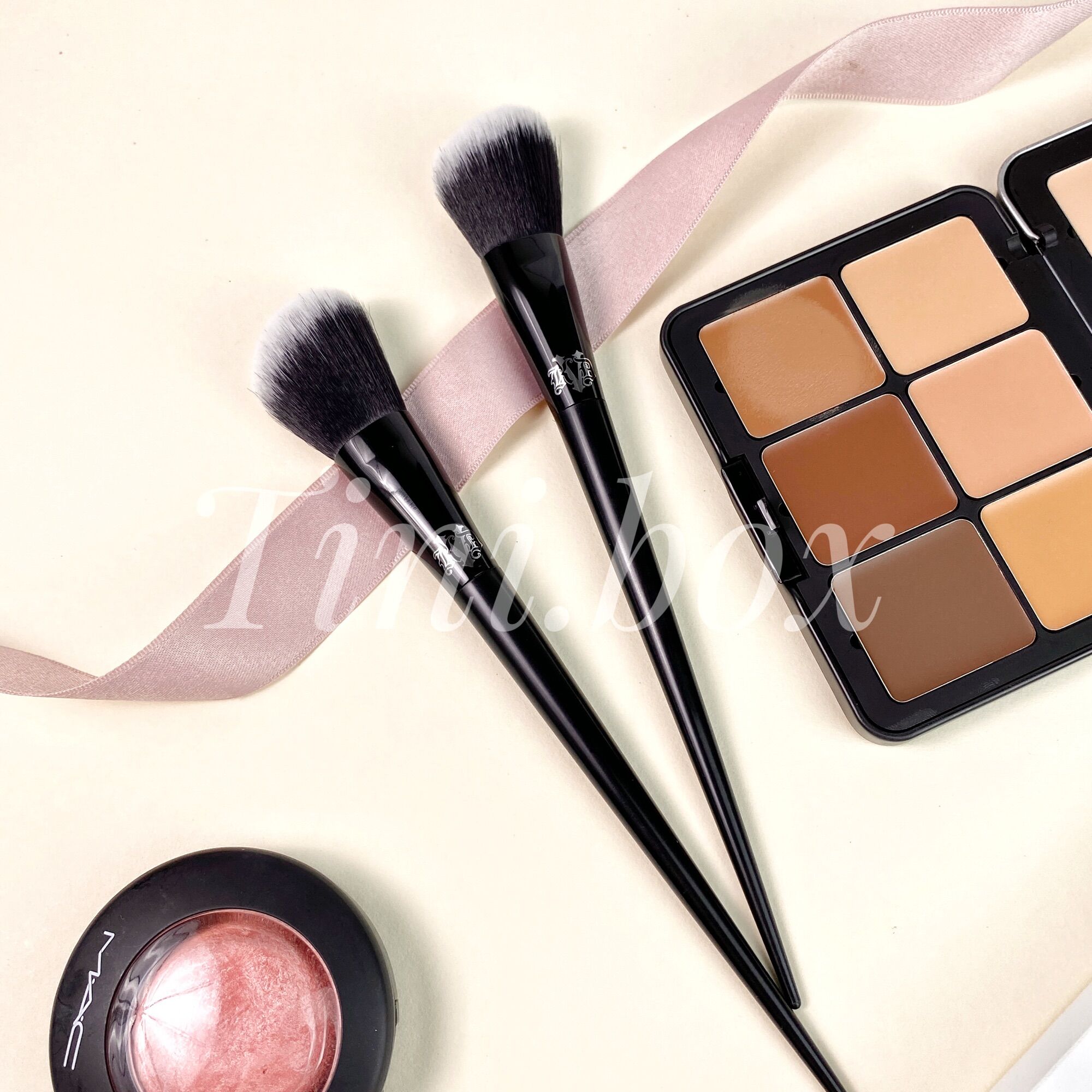 Cọ tạo khối Kat Von D2