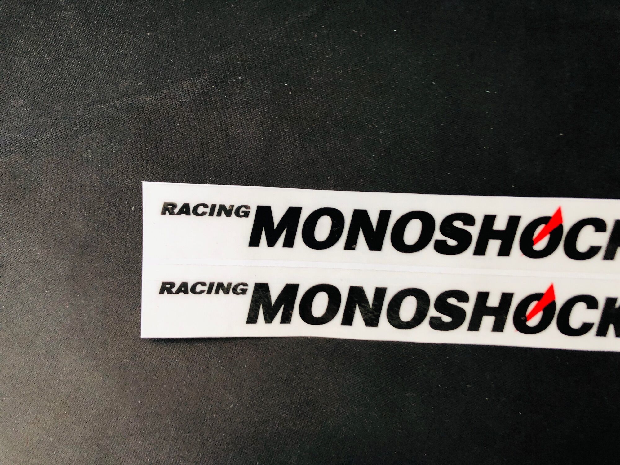 PHUỘC MONOSHOCK LỚN ĐEN DECAL IN