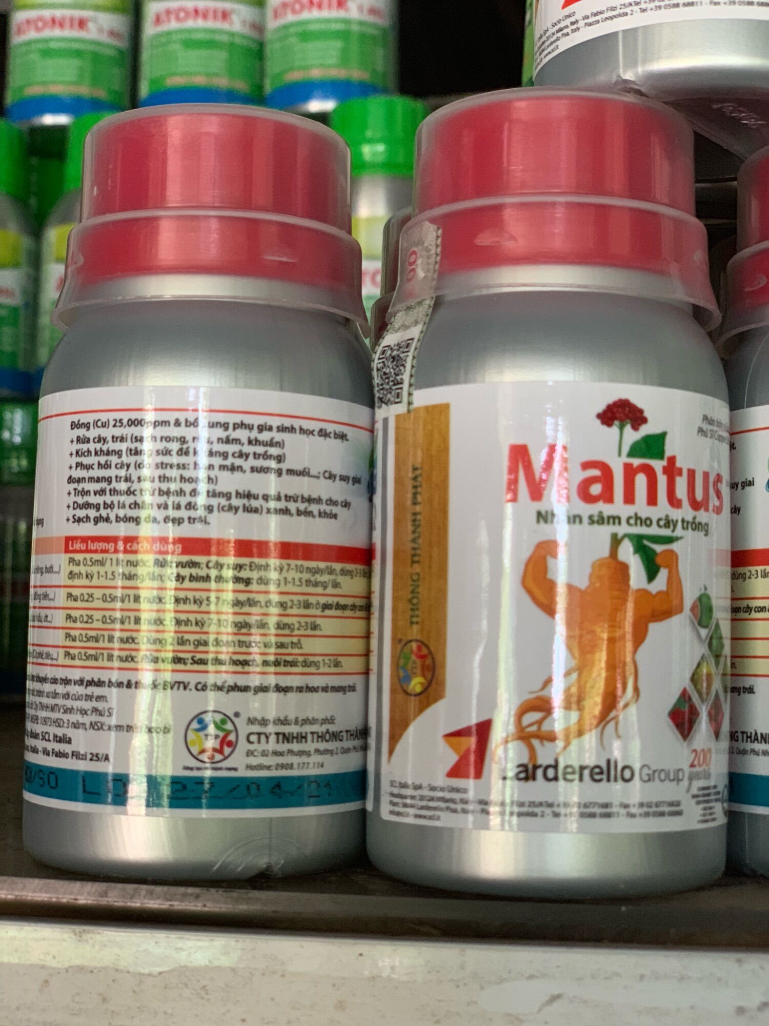 Nhân sâm cho cây trồng hiệu Mantus chai 100ml, giúp phục hồi cây, kích kháng, sạch ghẻ, bóng da,...HDSD có trong hình