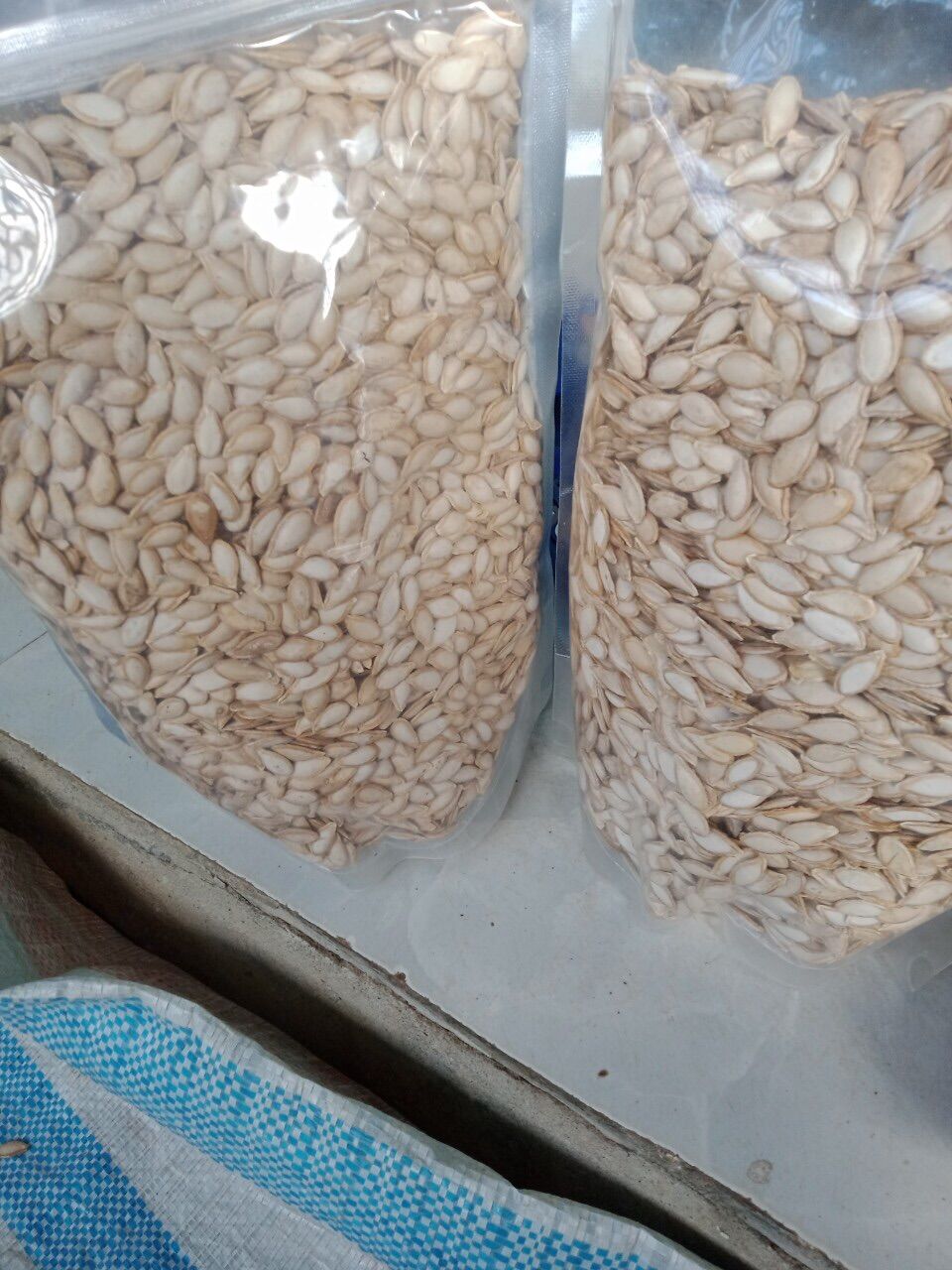 Hạt bí dân 120k/kg chuẩn sạch bao lép