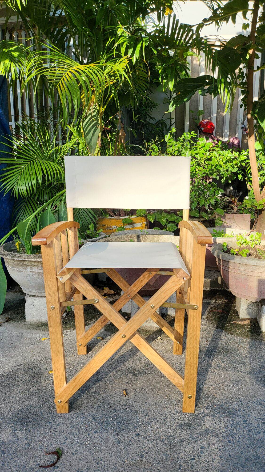 Ghế gỗ đạo diễn