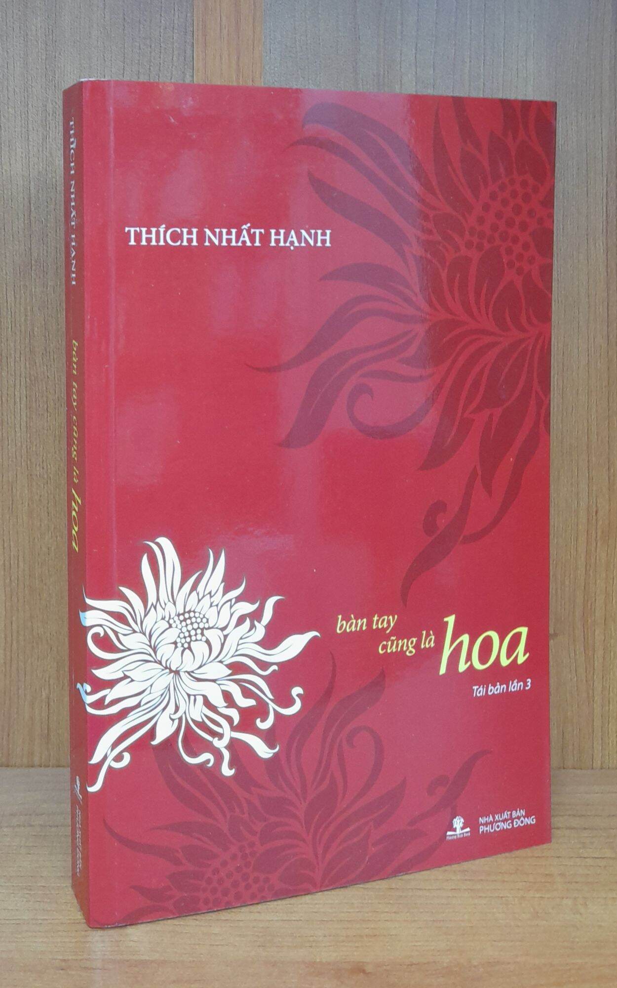 Sách - bàn tay cũng là hoa - thích nhất hạnh