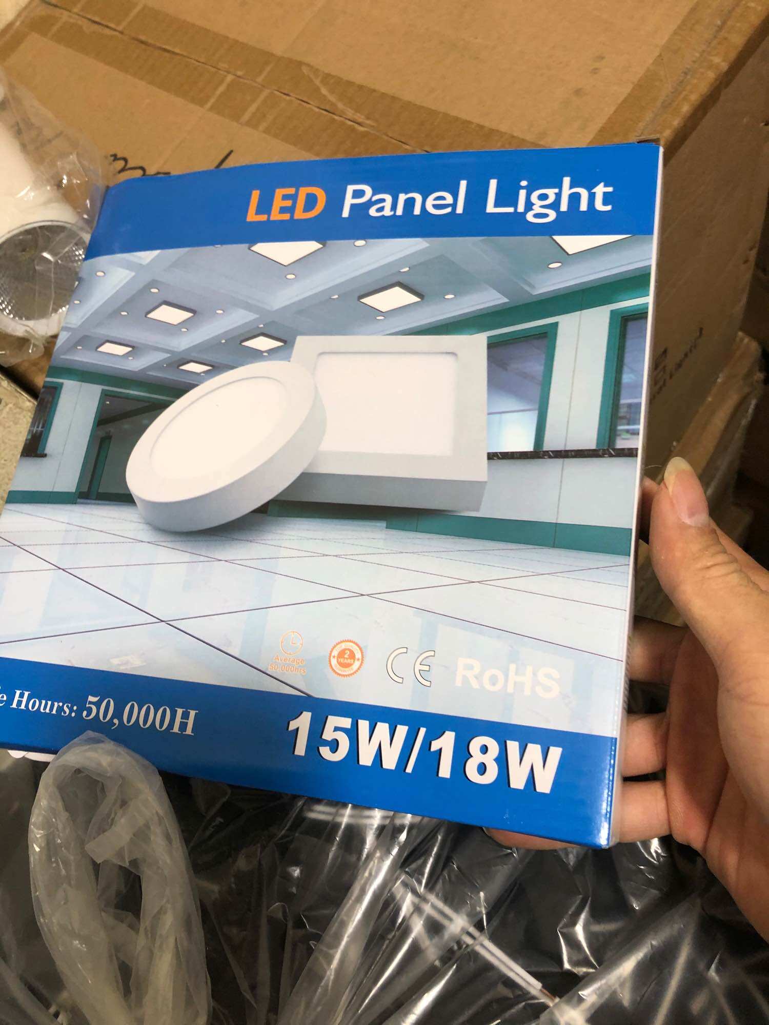 ĐÈN LED NỔI ỐP TRẦN TRÒN, VUÔNG 18W