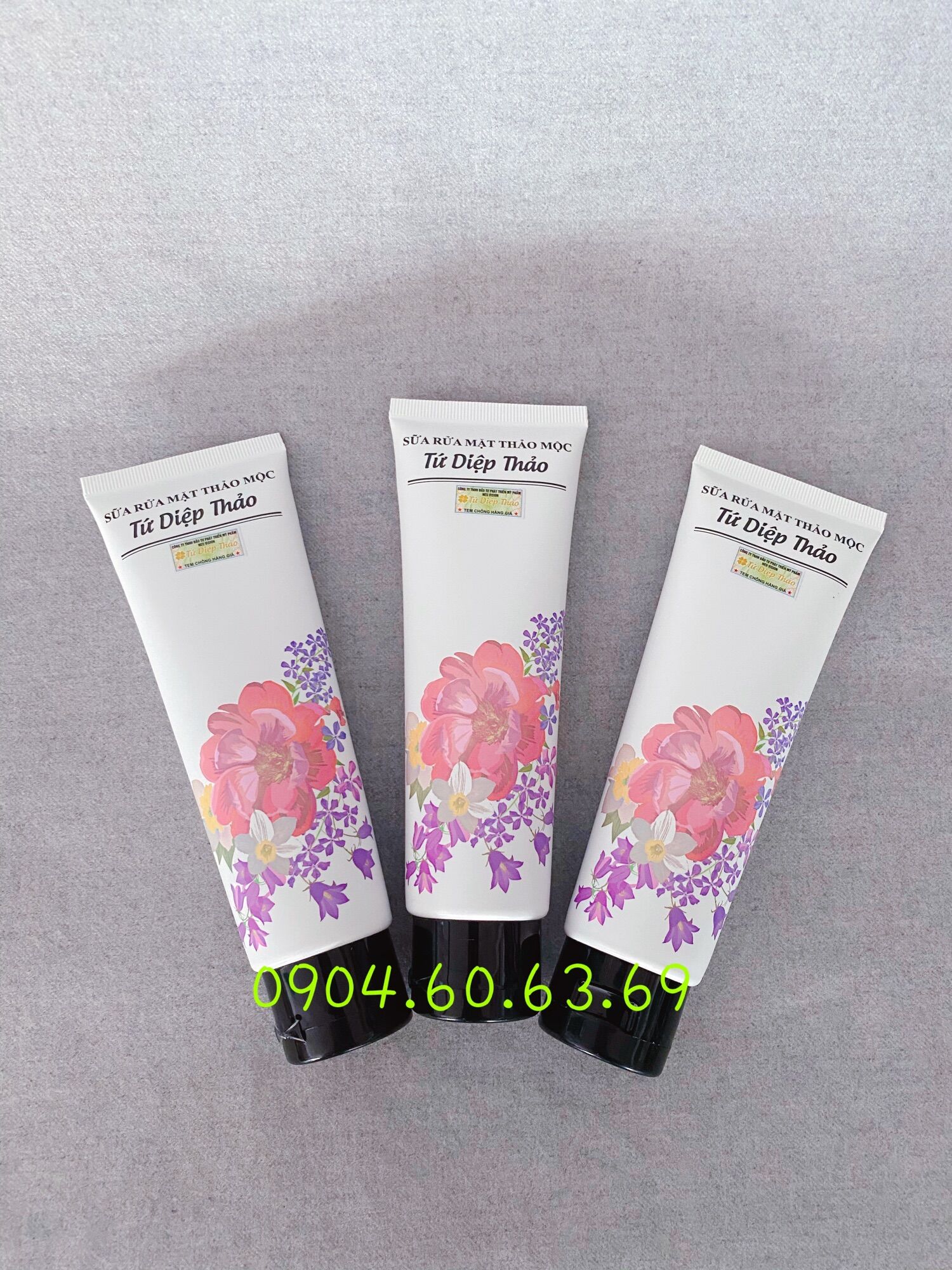 Sữa Rửa Mặt Thảo Mộc TỨ DIỆP THẢO 120g