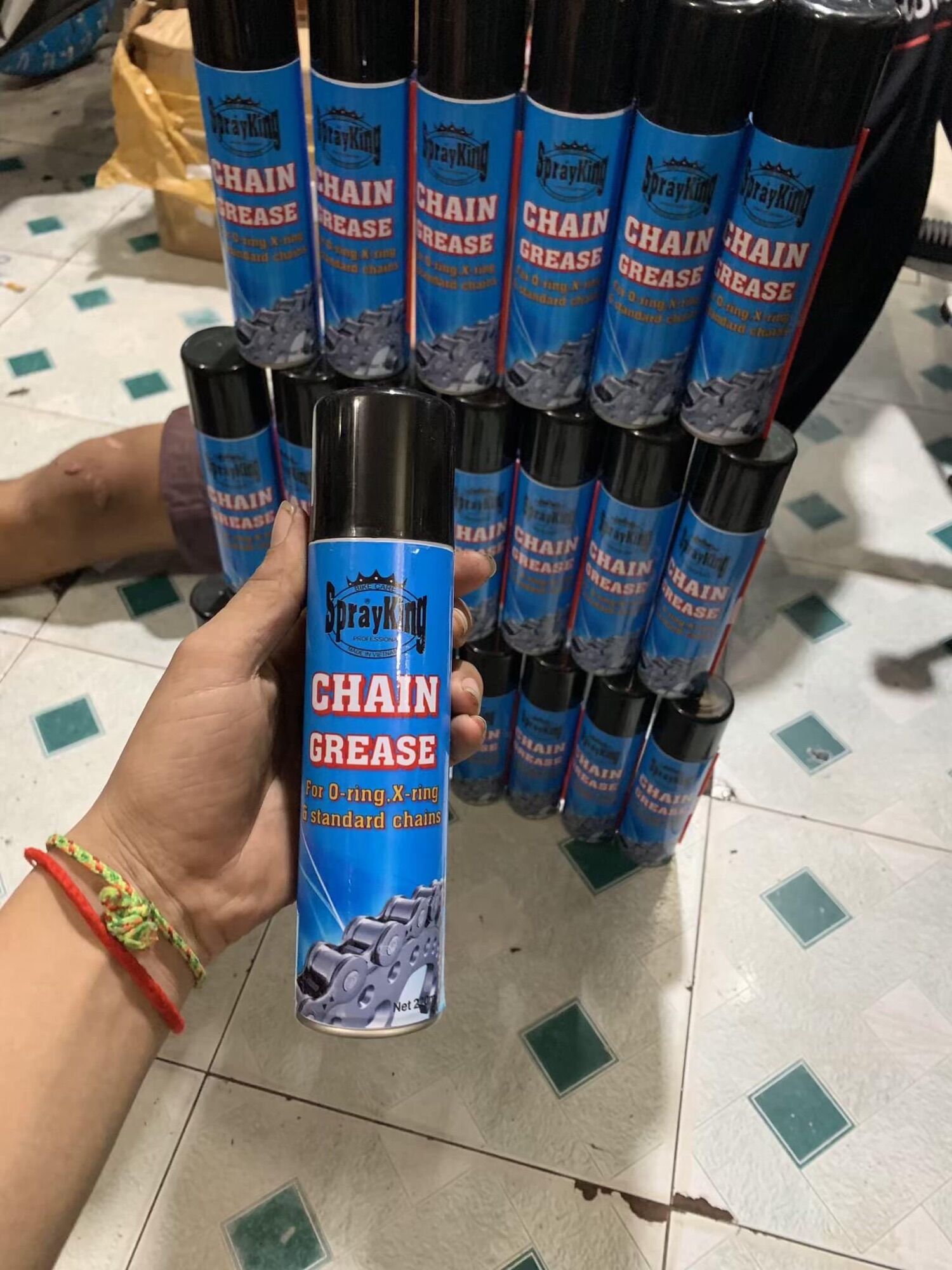 [HCM]SPRAYKING XỊT SÊN MỠ BÒ 200ML