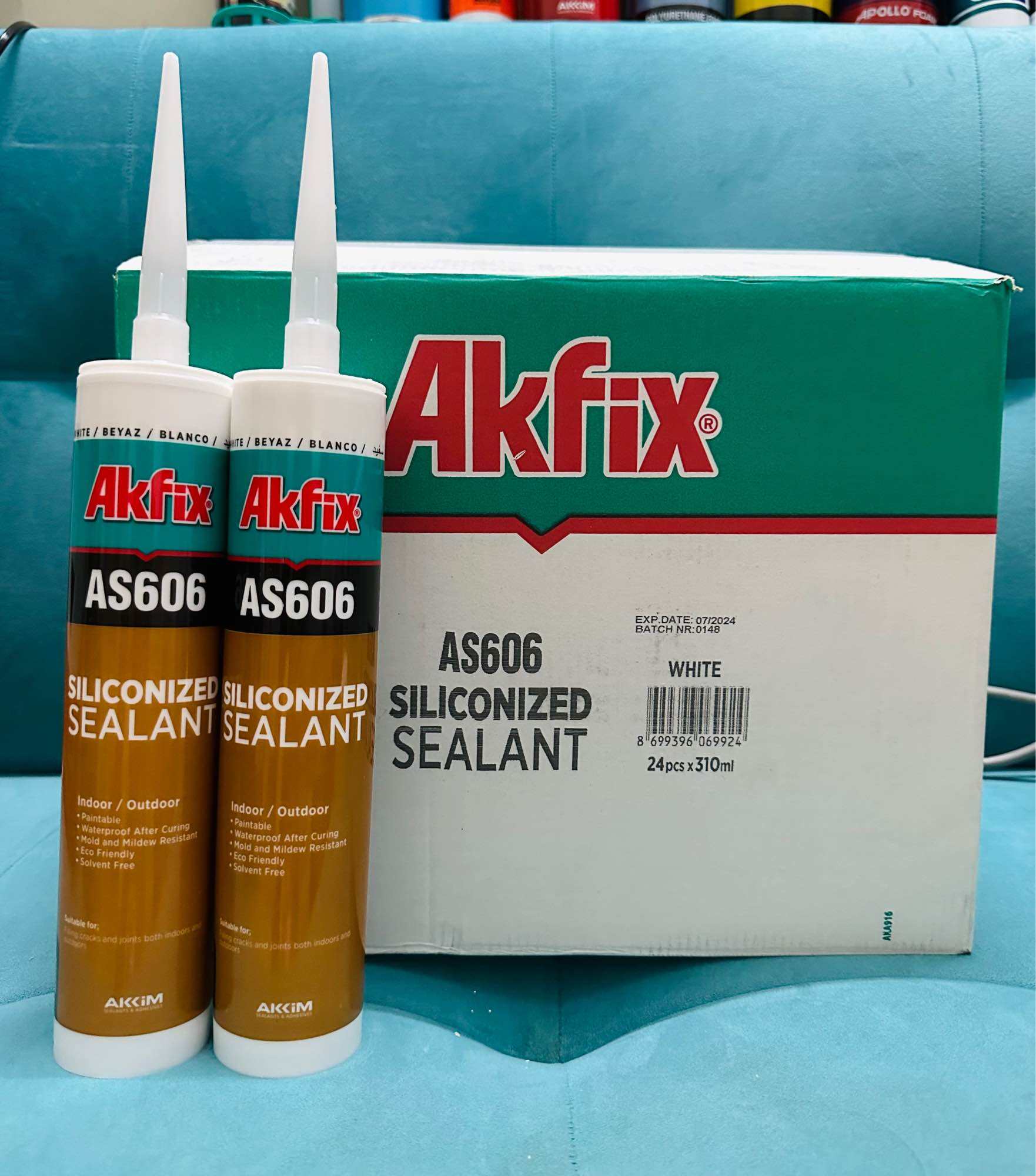 Combo 1 thùng 24 chai keo trám khe nứt tường chống thấm Akfix AS606 310ml.