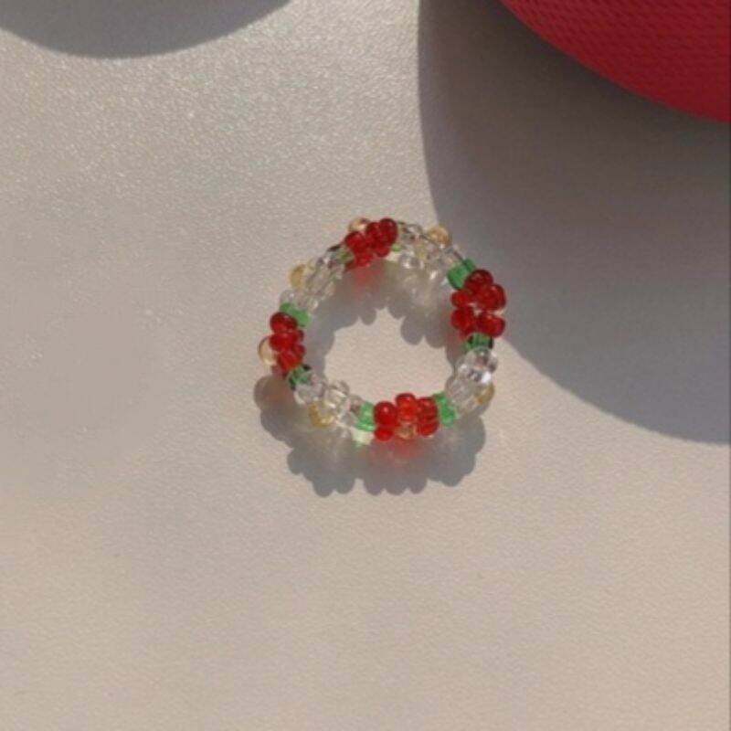 Nhẫn hạt cườm handmade kết hoa màu đỏ