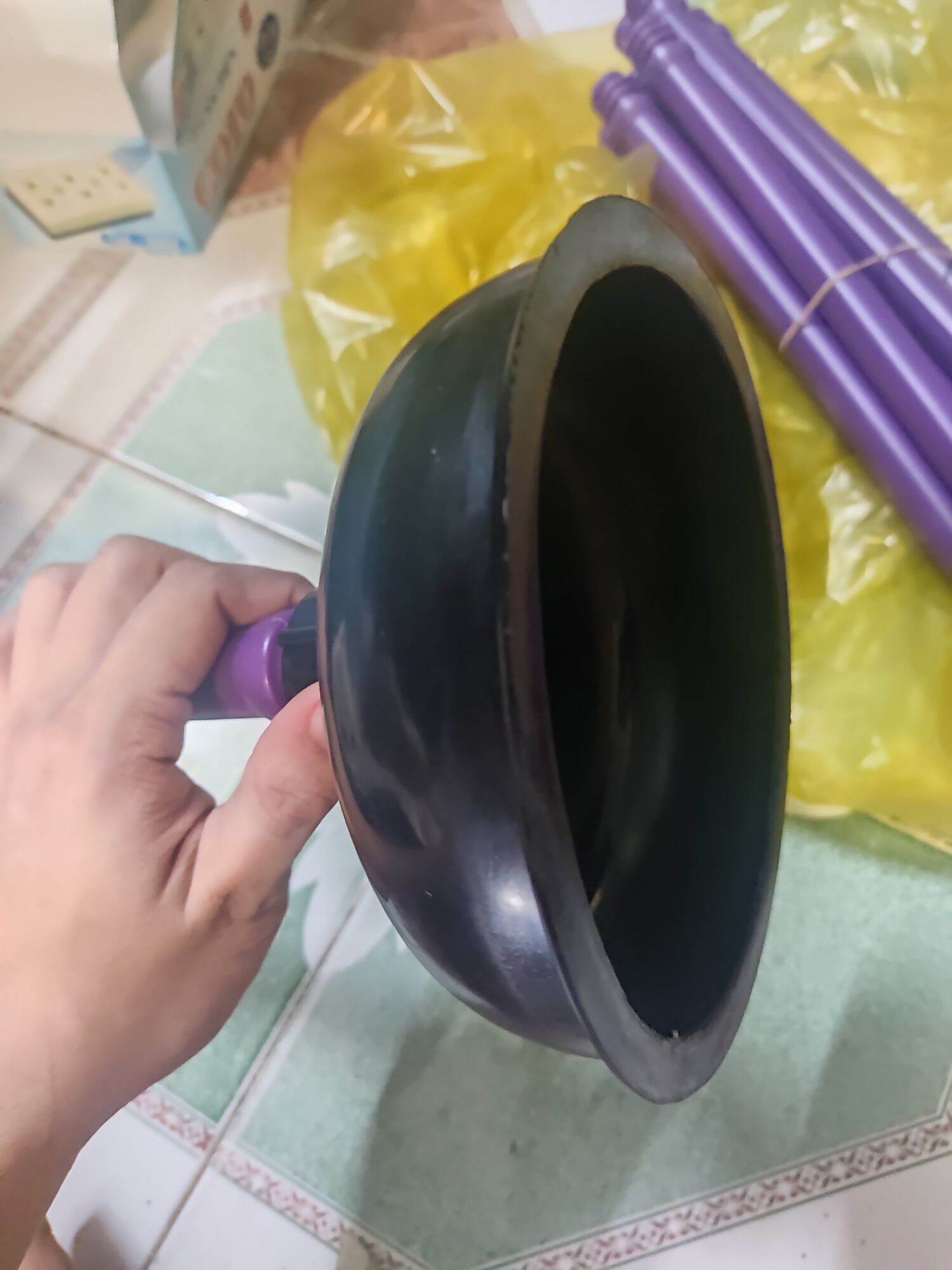 bơm thục thông tắc bồn cầu