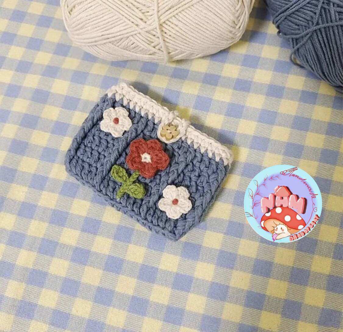 Ví đựng thẻ hoa len handmade