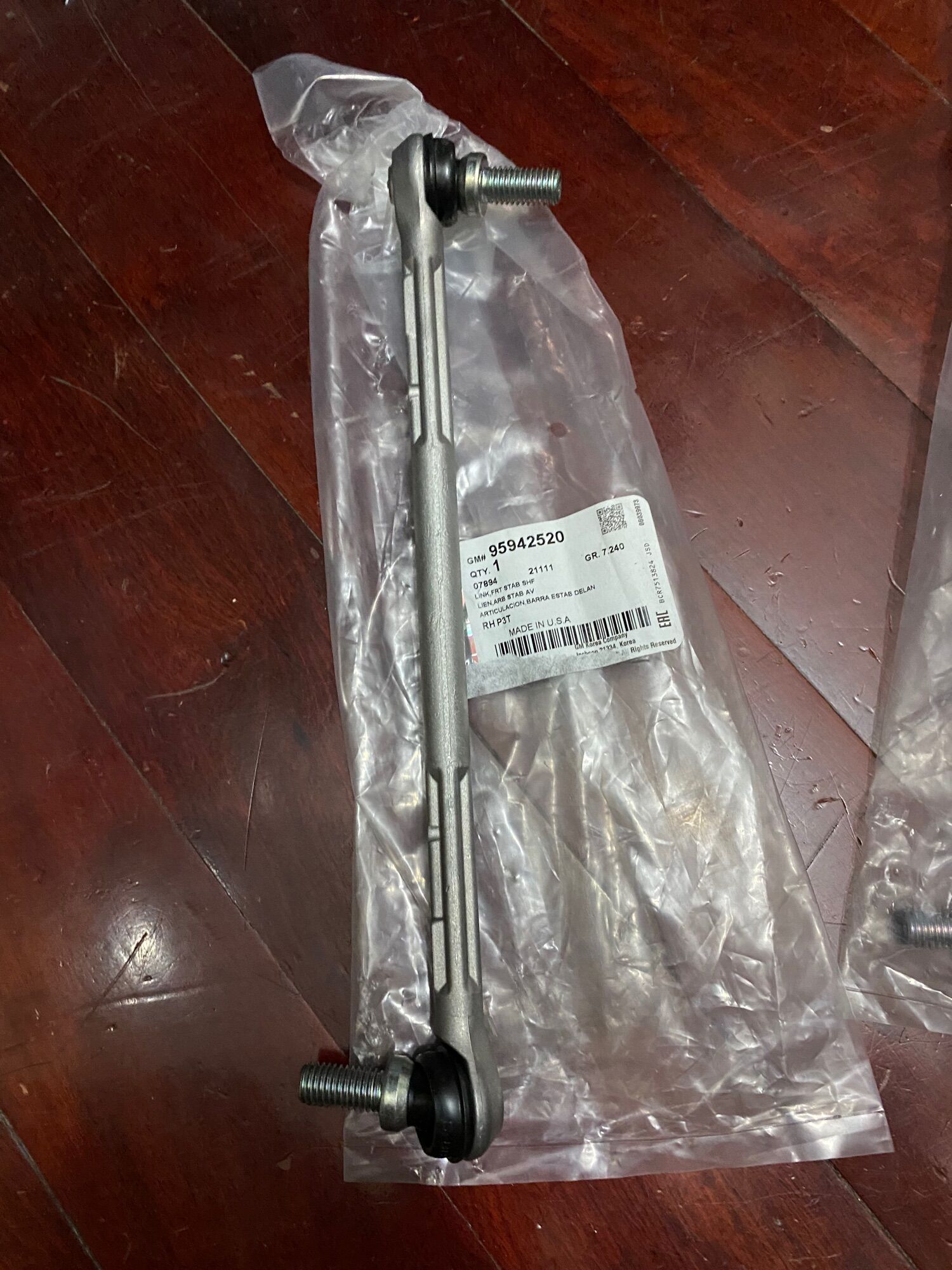 Rô tuyn cân bằng trước Trax Gm:95942520